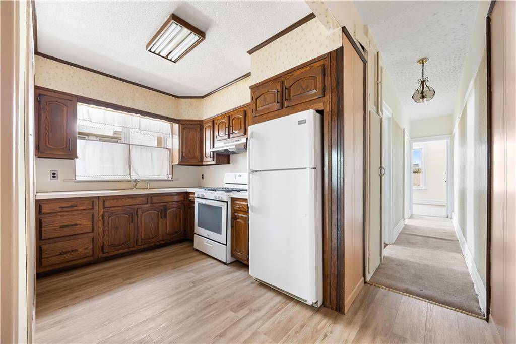 Brooklyn, NY 11228,8521 10th AVE