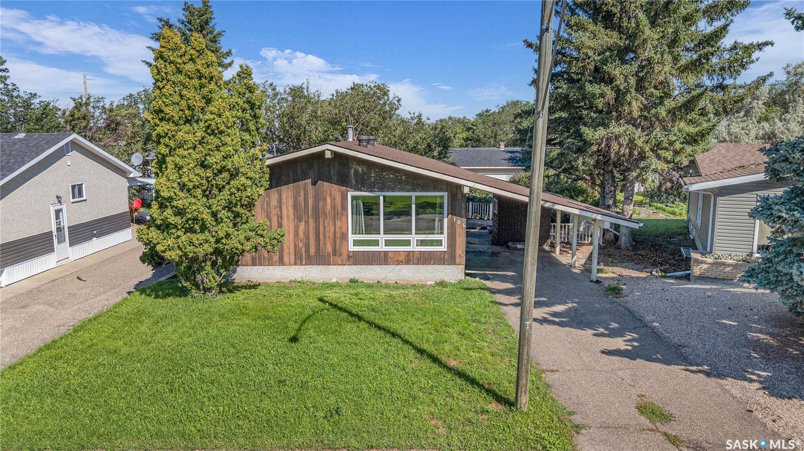 Assiniboia, SK S0H 0B0,106 Wood CRESCENT