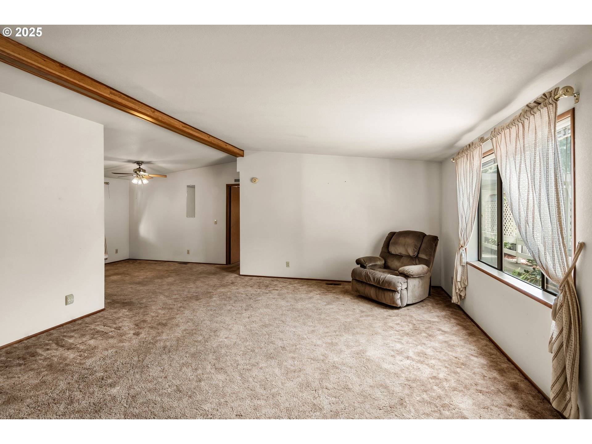 4624 S PACIFIC HWY #13, Phoenix, OR 97535