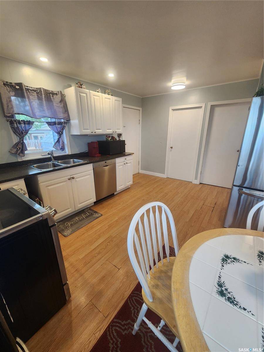 Frontier, SK S0N 0W0,101 Centre STREET