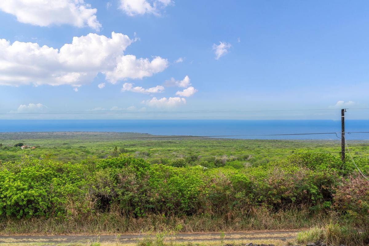 Naalehu, HI 96772,94-6458 MALULANI RD