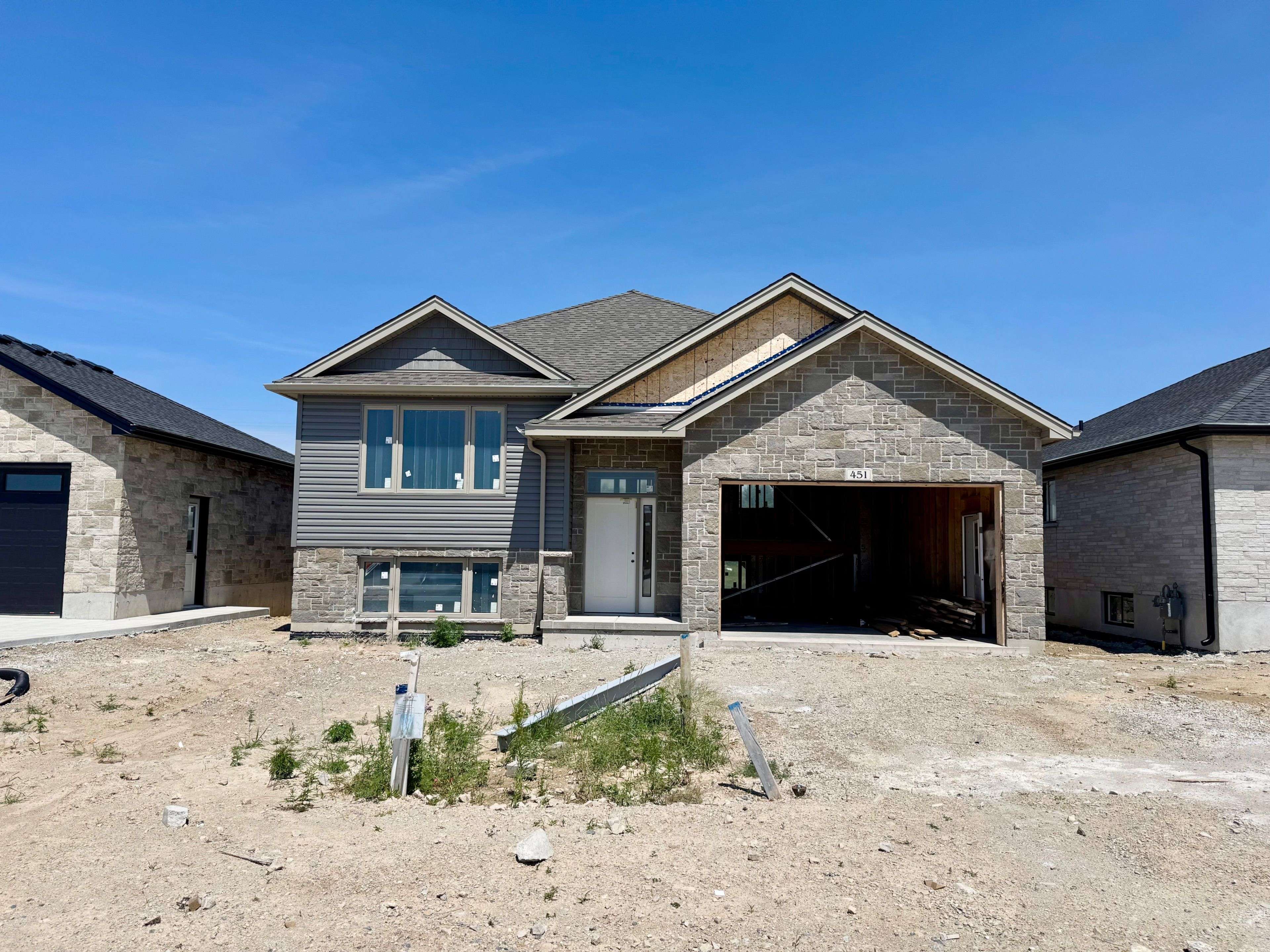 Saugeen Shores, ON N0H 2C3,451 Burnside ST