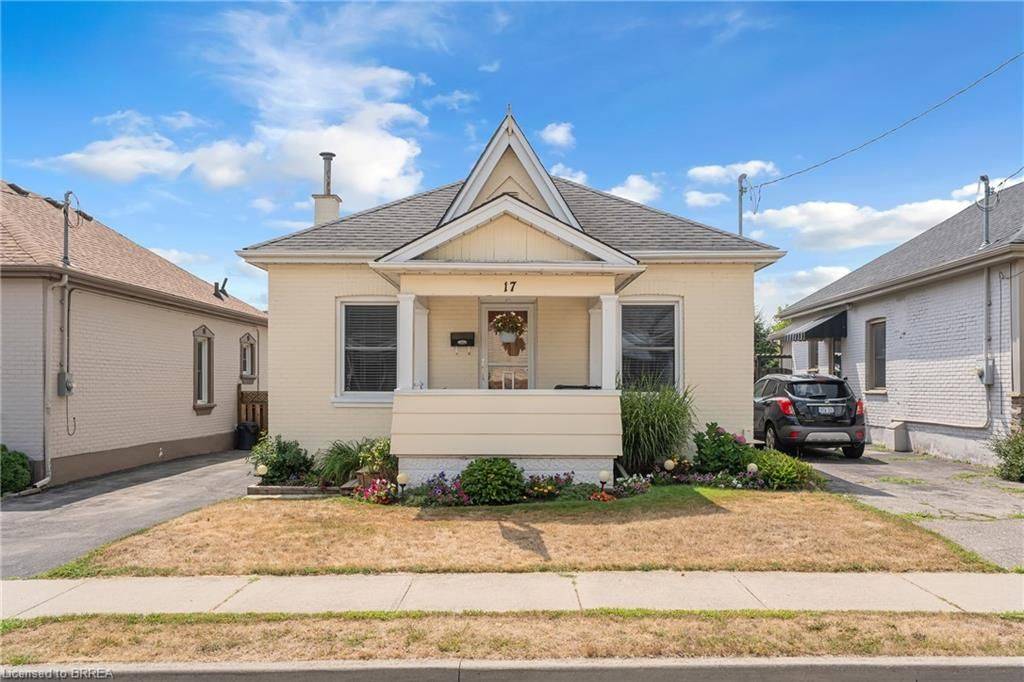 Brantford, ON N3S 2V7,17 Blossie ST