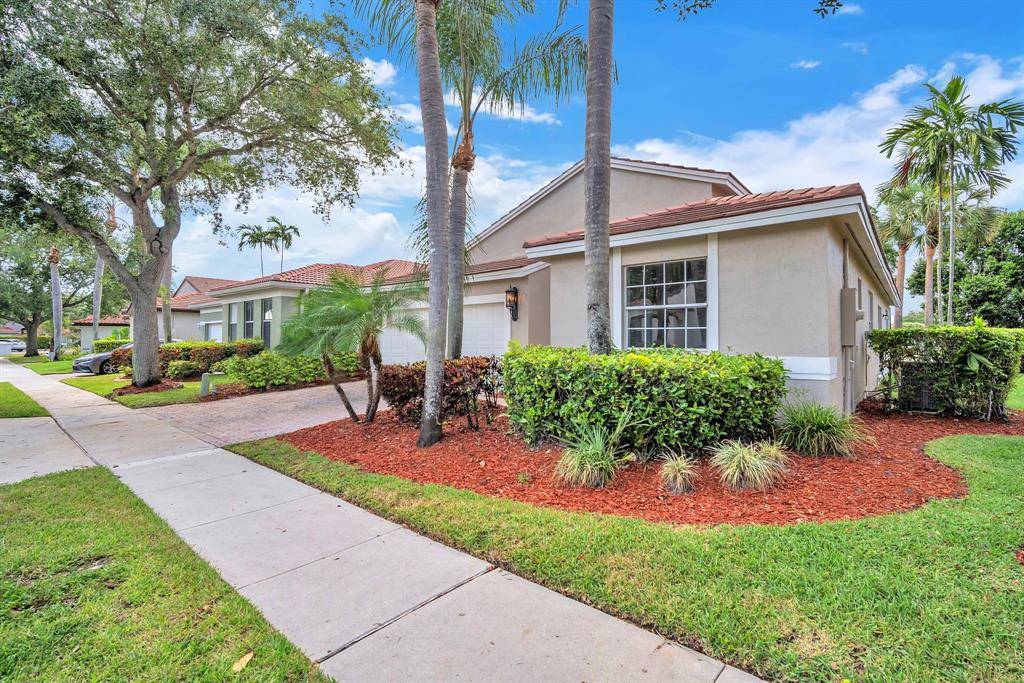 Pembroke Pines, FL 33027,15023 SW 16th St