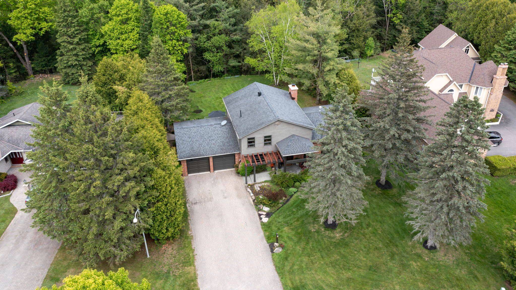 Bracebridge, ON P1L 1M6,31 Curling RD