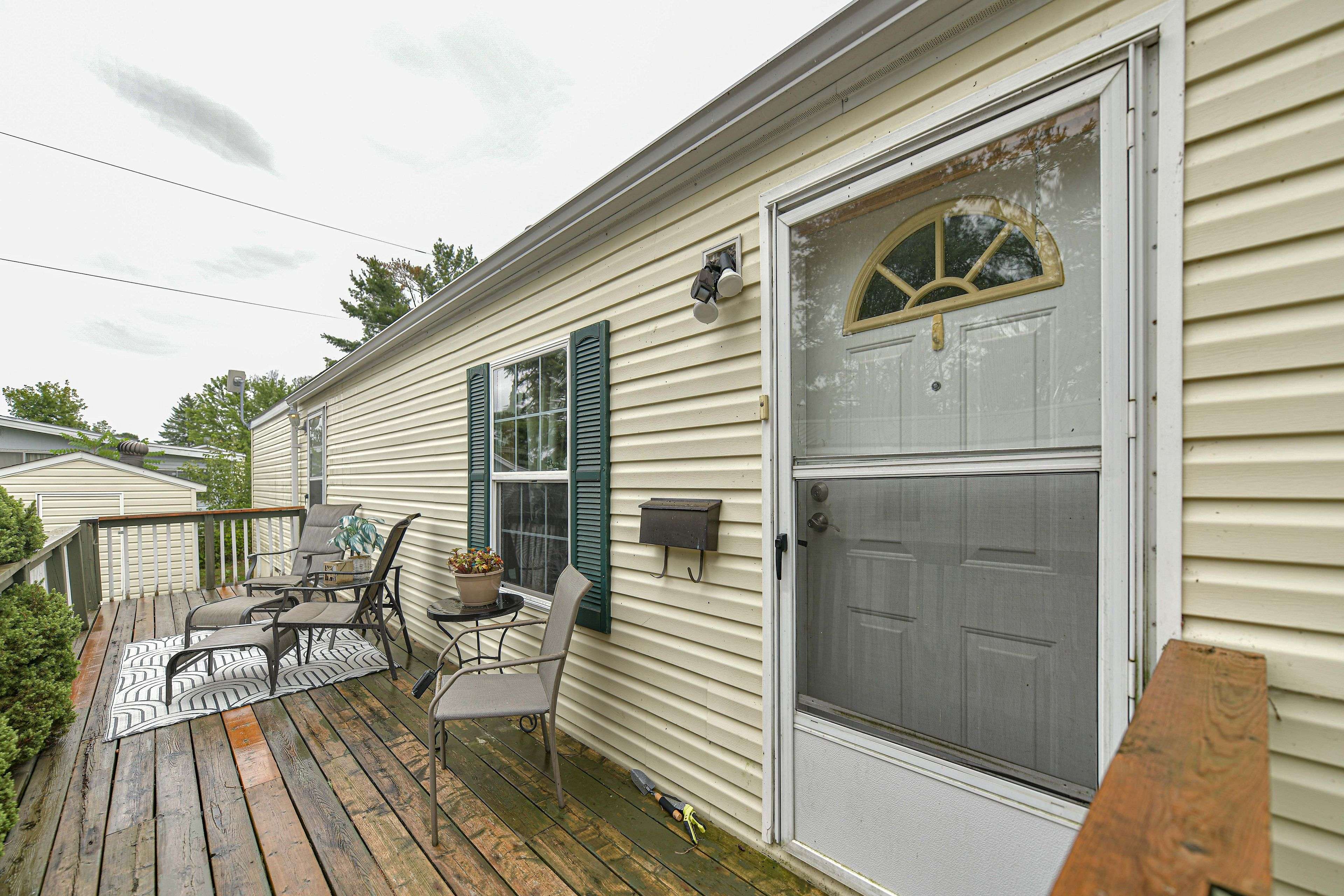 Severn, ON L3V 6H4,4105 Spruce RD