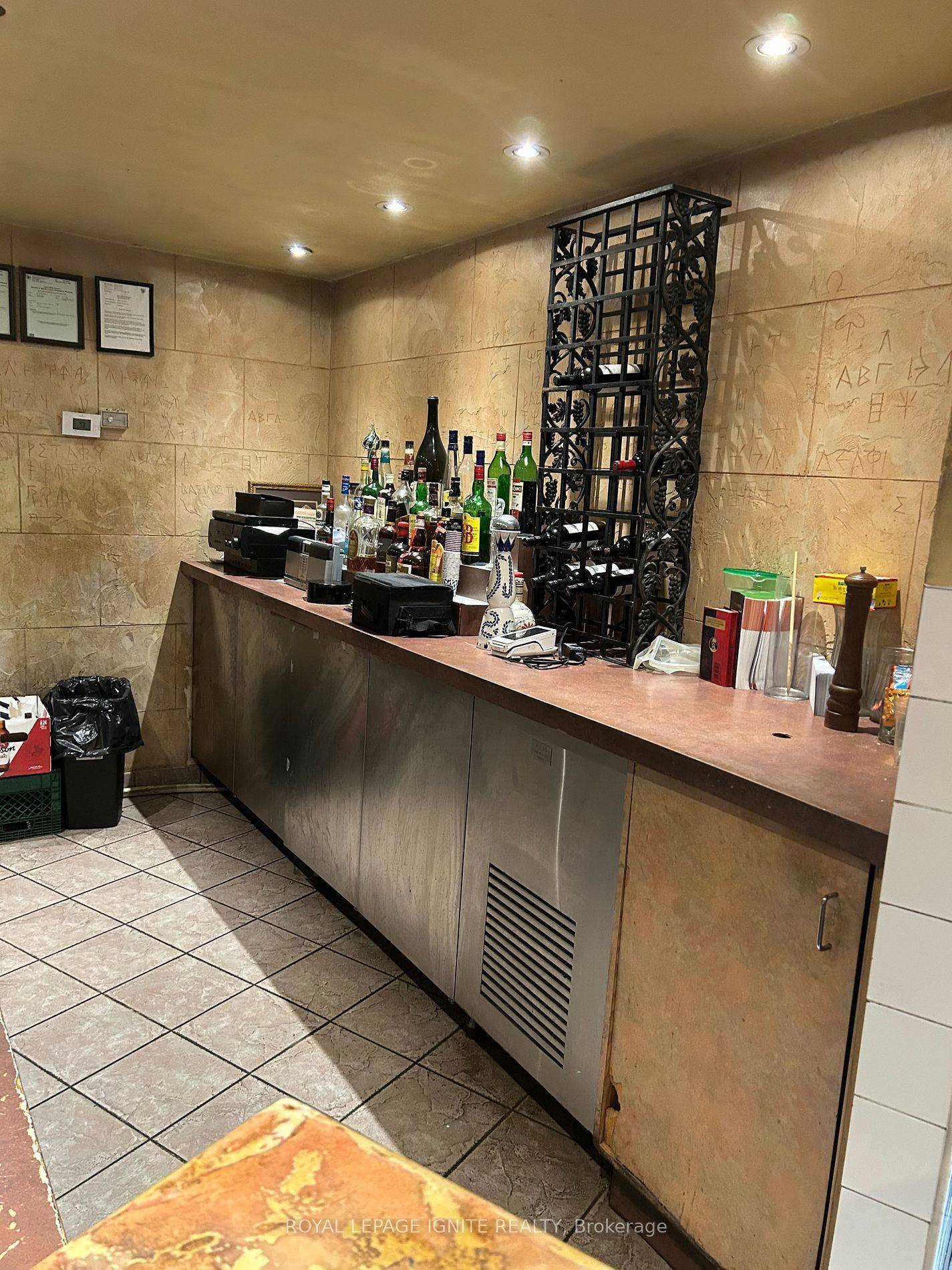 Pickering, ON L1V 1C1,1450 Kingston RD #1