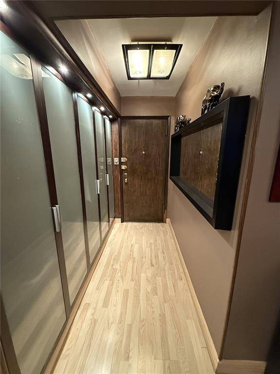 Brooklyn, NY 11235,3655 Shore Pkwy #2J