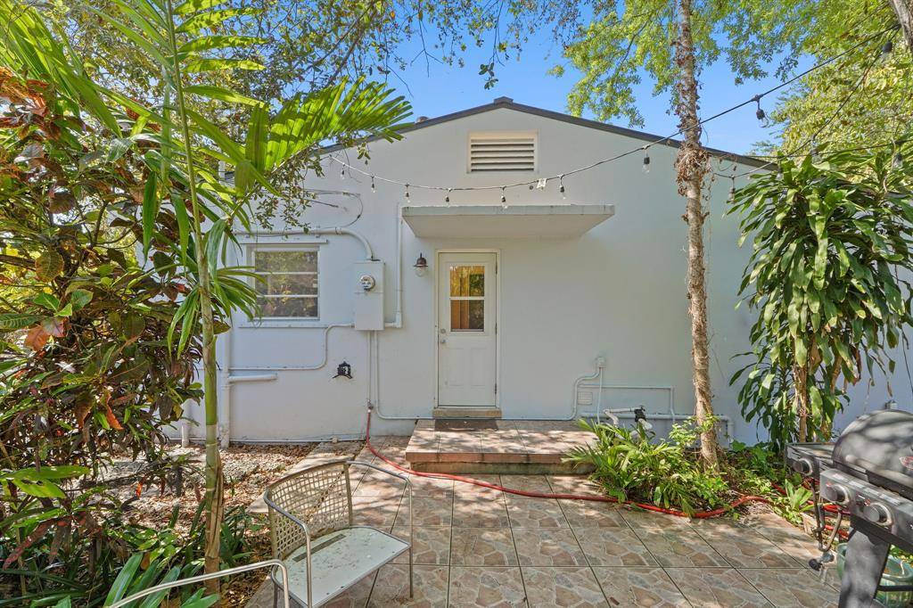 Miami Springs, FL 33166,165 Sunset Way