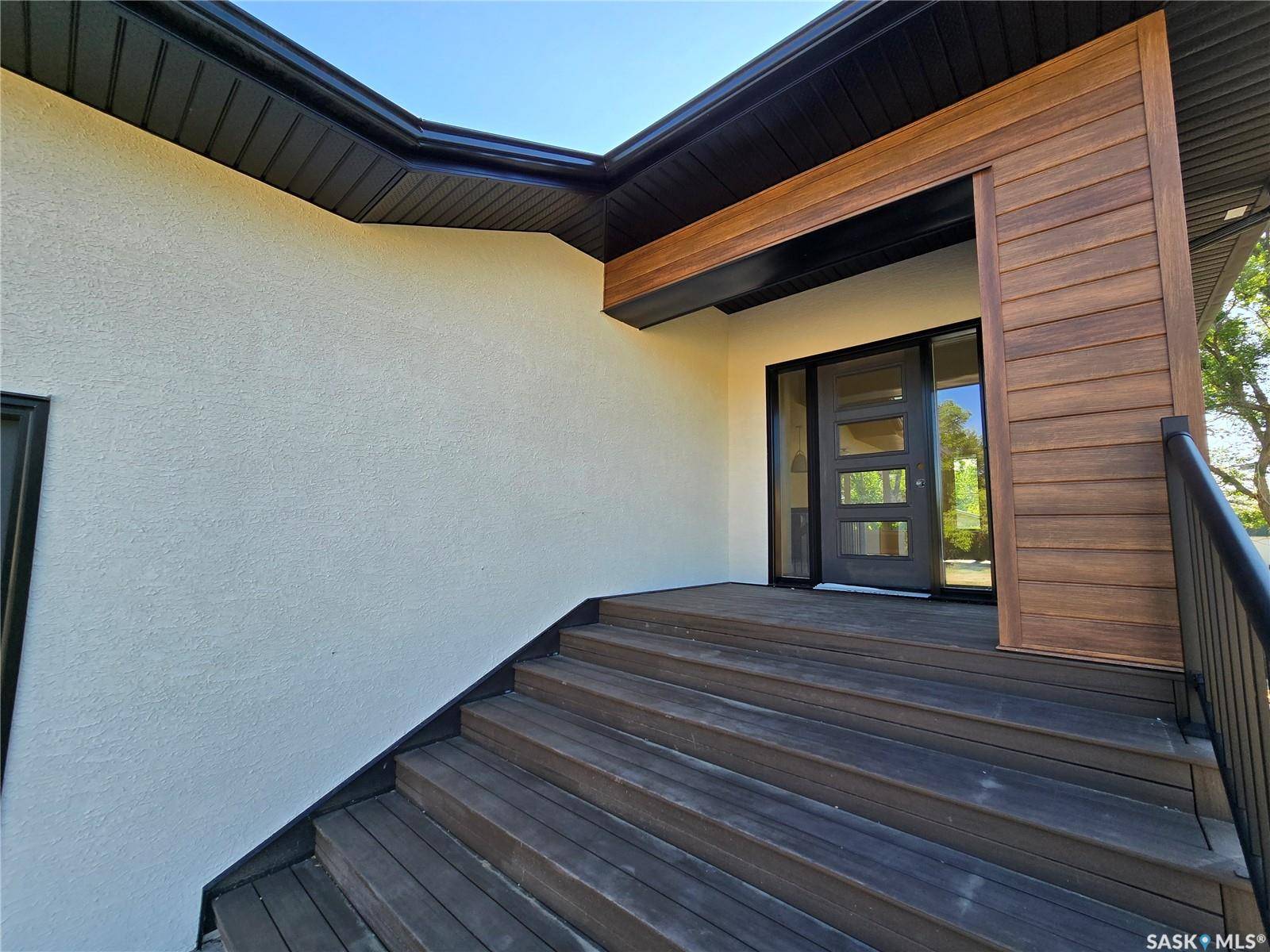 Weyburn, SK S4H 1L3,44 KENNEY CRESCENT