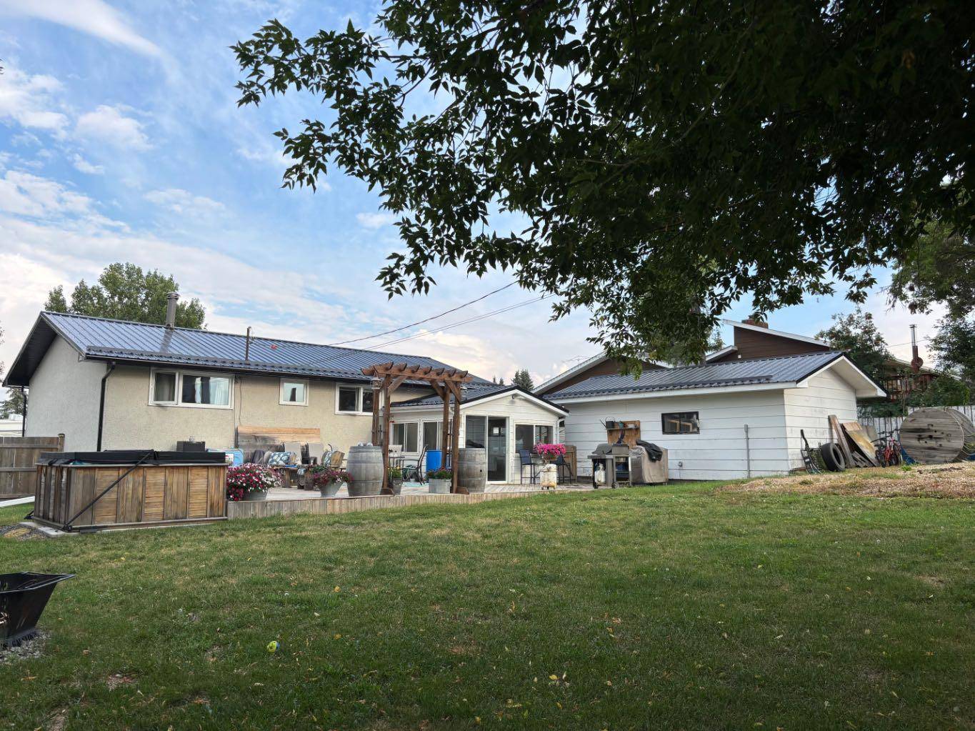 Sedgewick, AB T0B4C0,5033 46 ST