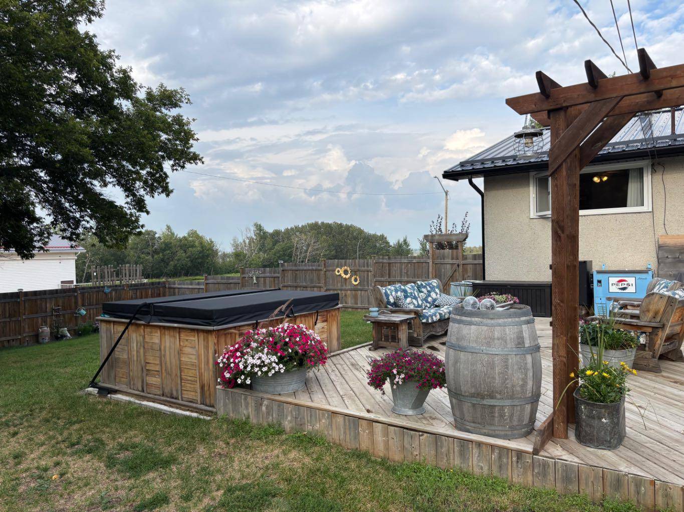 Sedgewick, AB T0B4C0,5033 46 ST