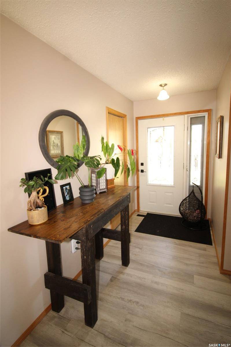 Shaunavon, SK S0N 2M0,652 9th STREET W