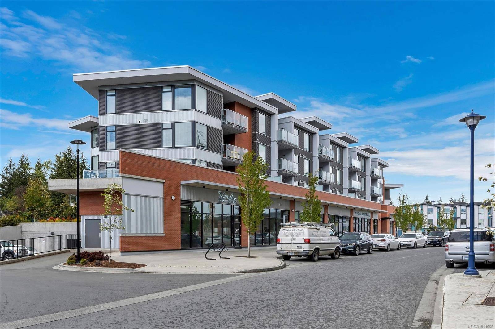 Langford, BC V9B 0Y3,950 Whirlaway Cres #301