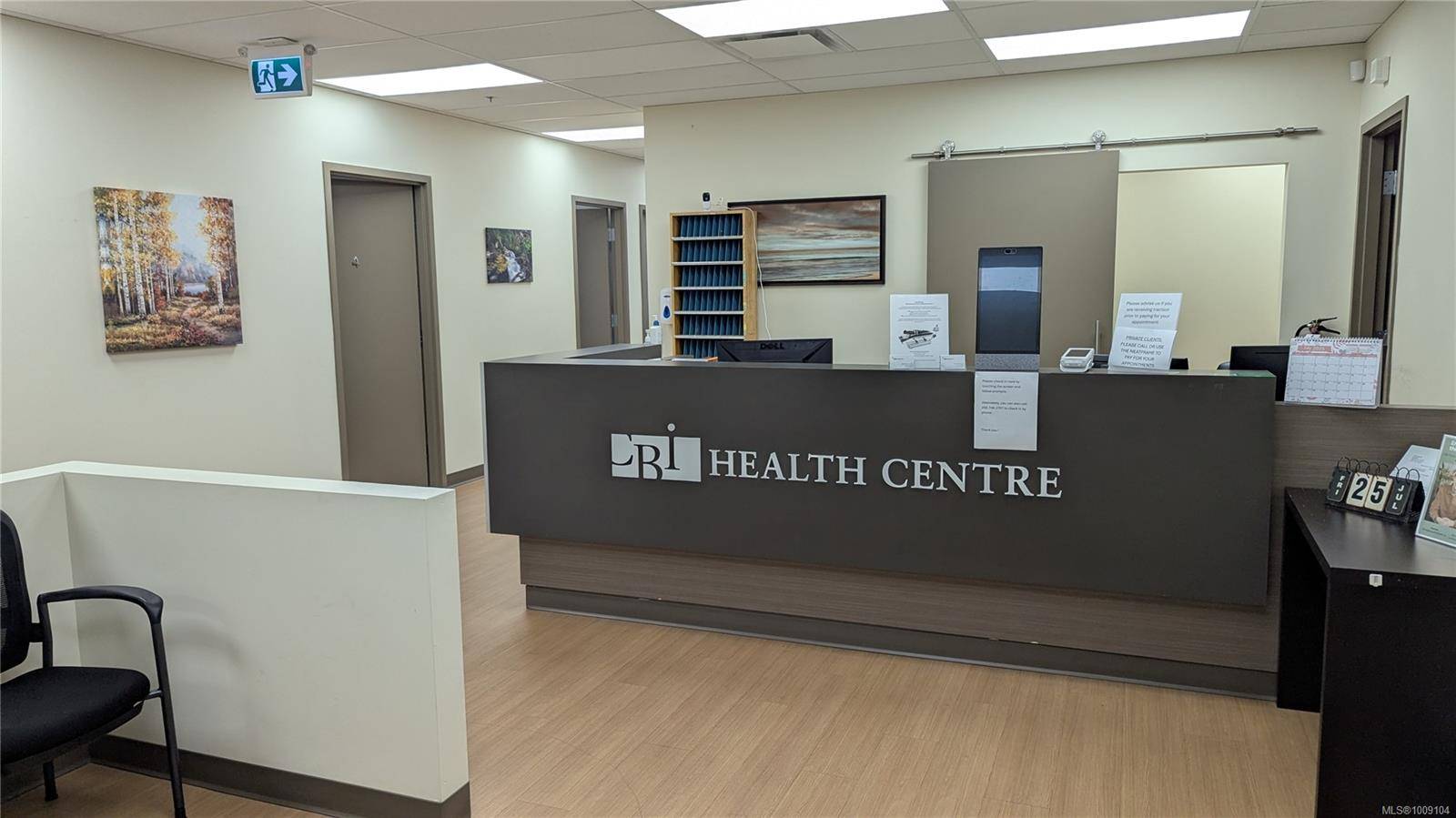 Duncan, BC V9L 2P5,435 Trunk Rd #300