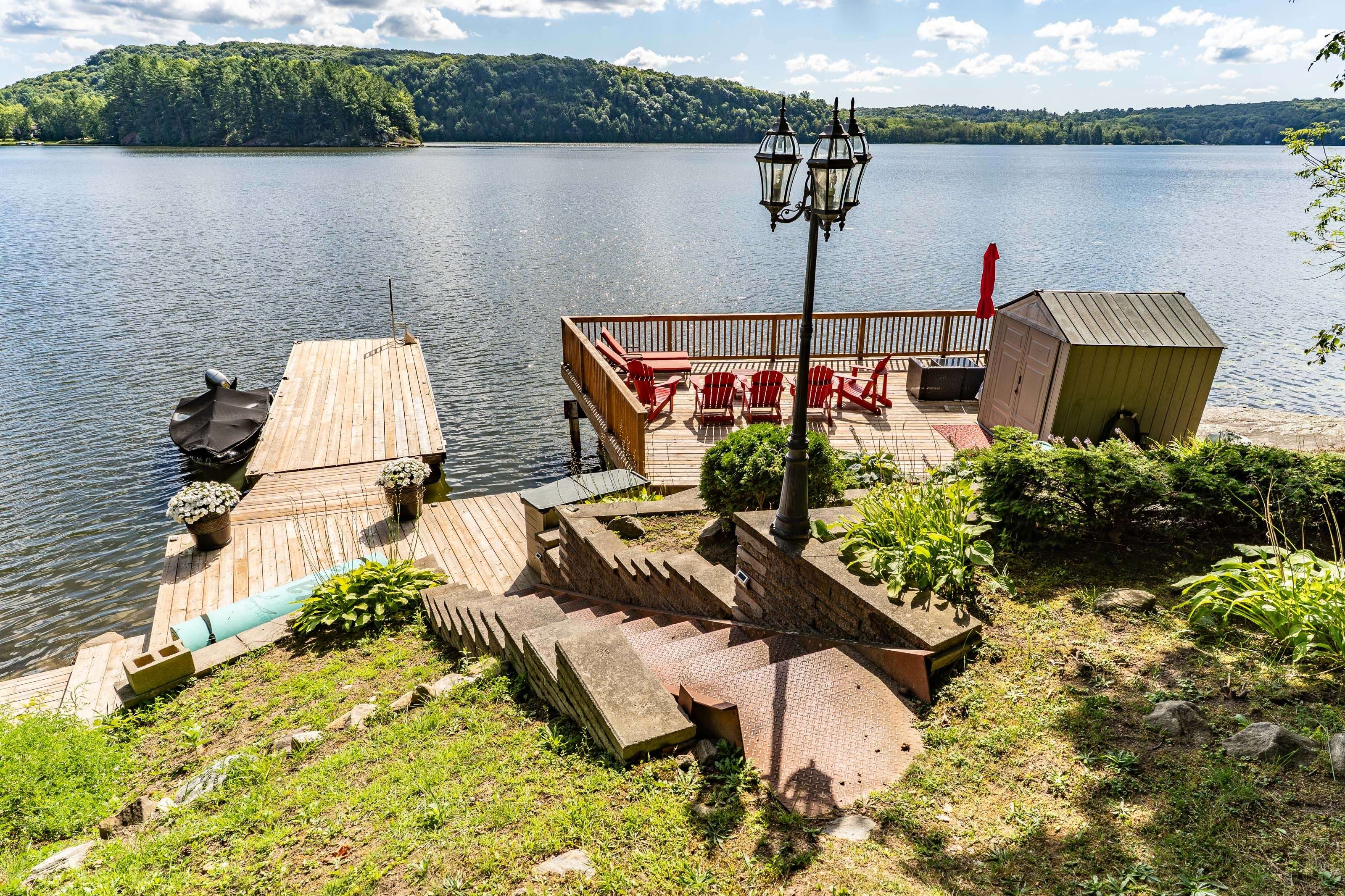 Muskoka Lakes, ON P0B 1M0,1023 Carlo Enterprise RD #16
