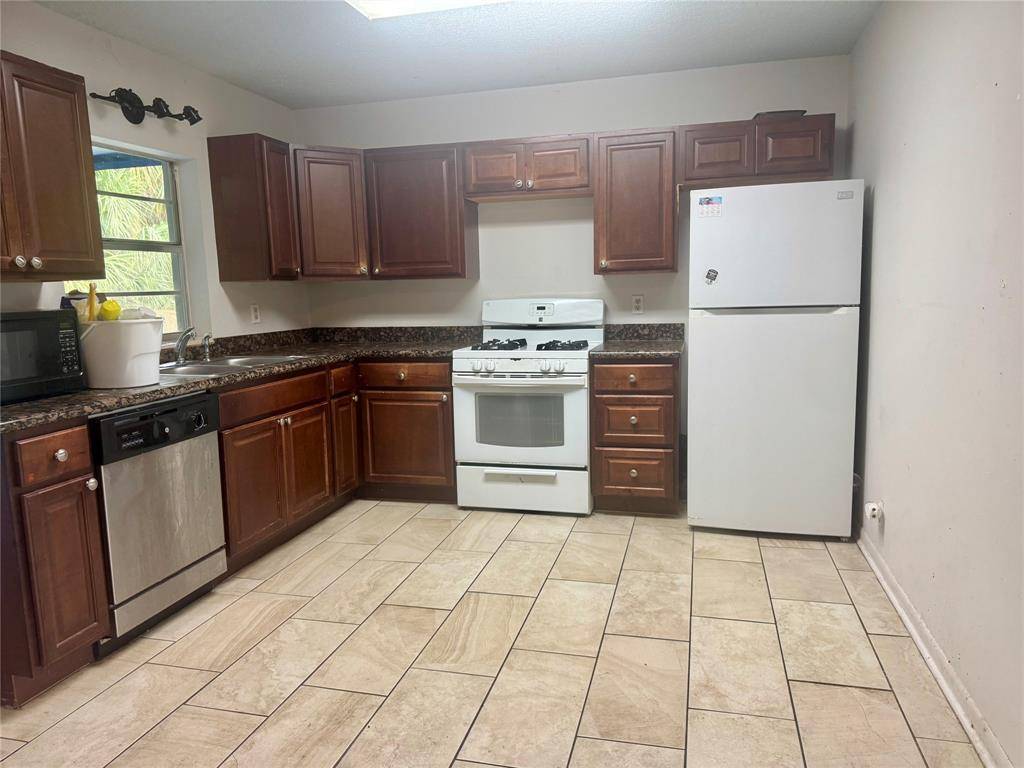 Boynton Beach, FL 33435,2896 SE 1st Ct