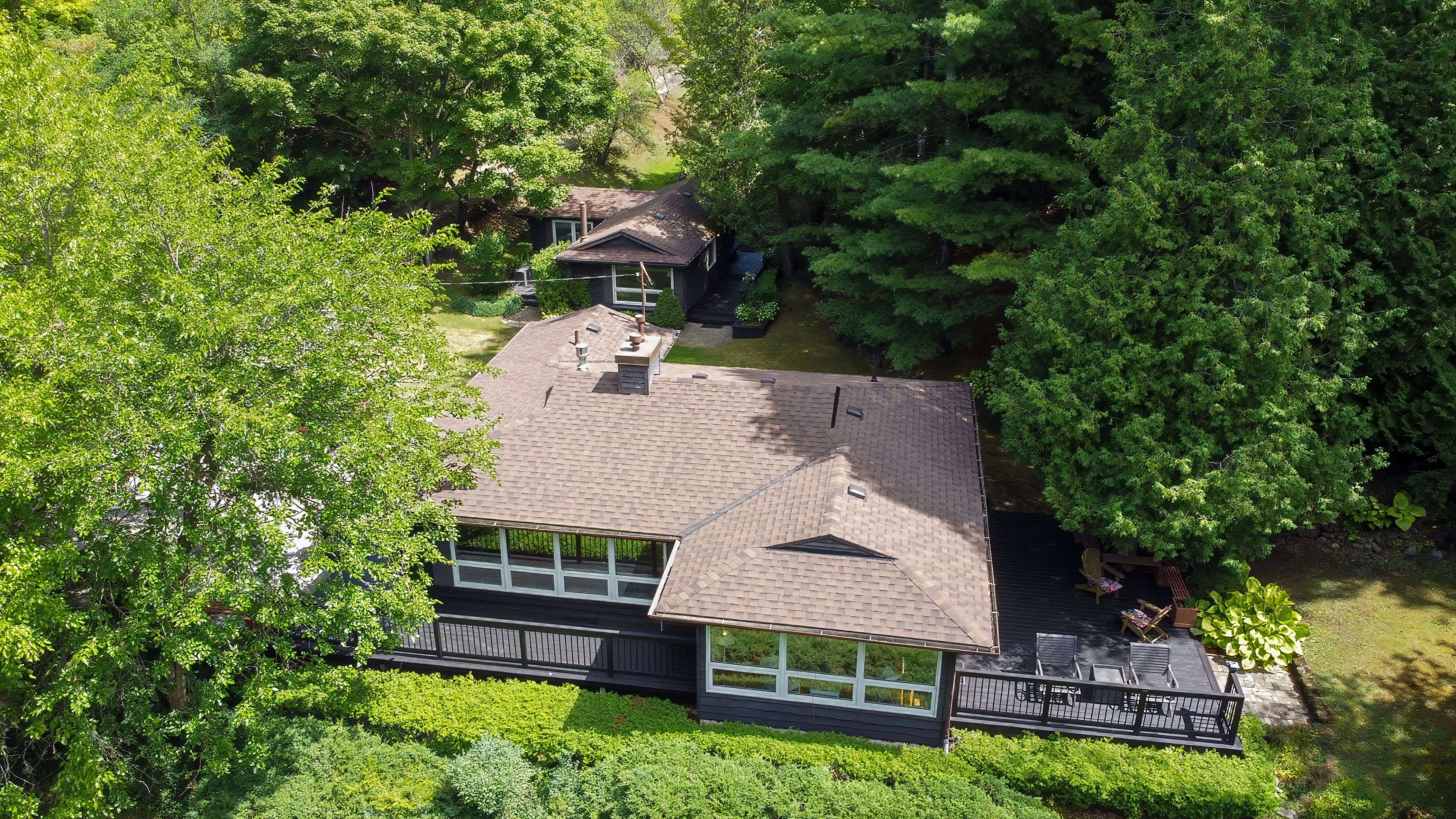 Mulmur, ON L9V 0E5,677303 Centre RD