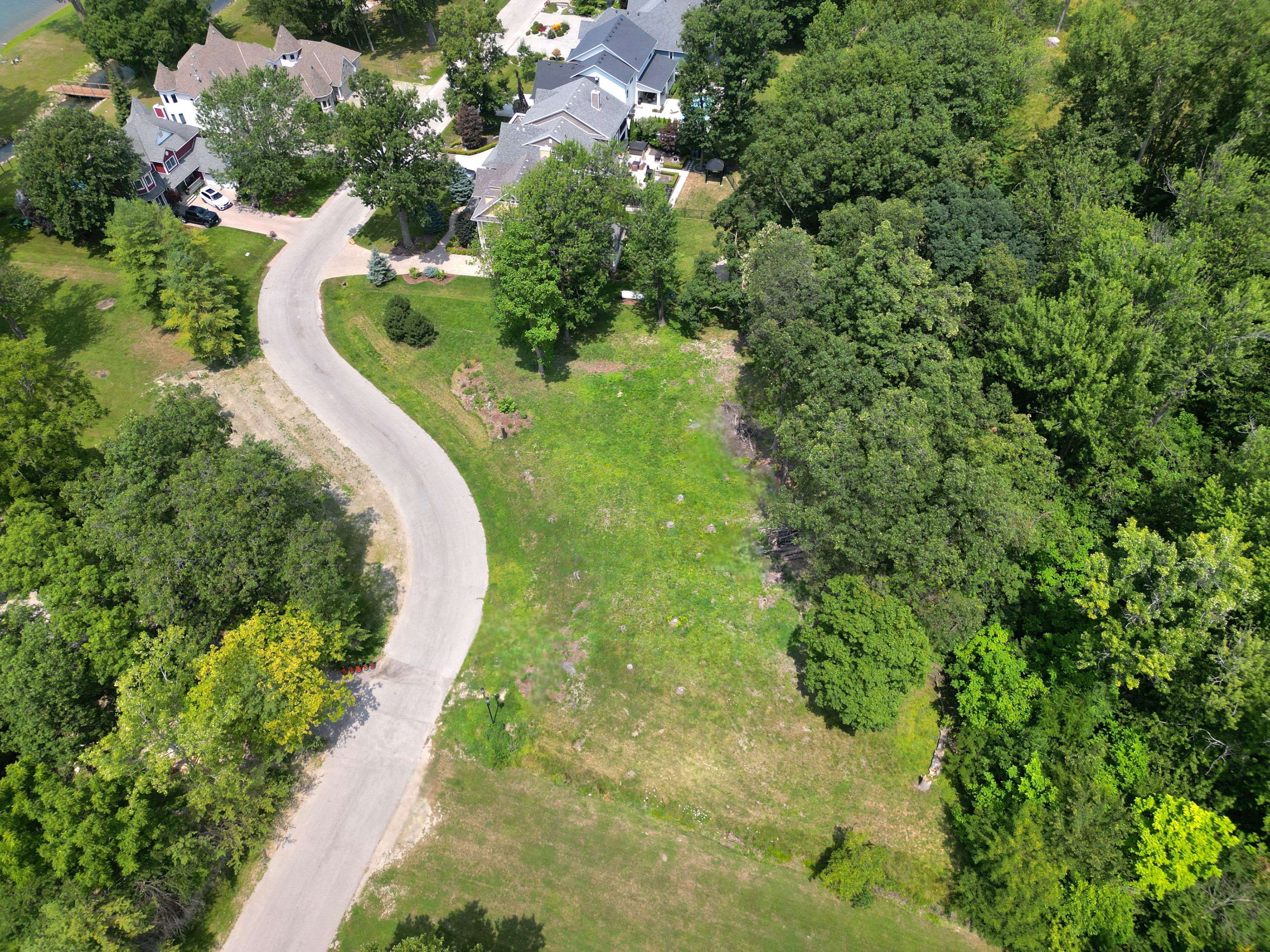 Amherstburg, ON N9V 4A6,257 Crystal Bay DR E