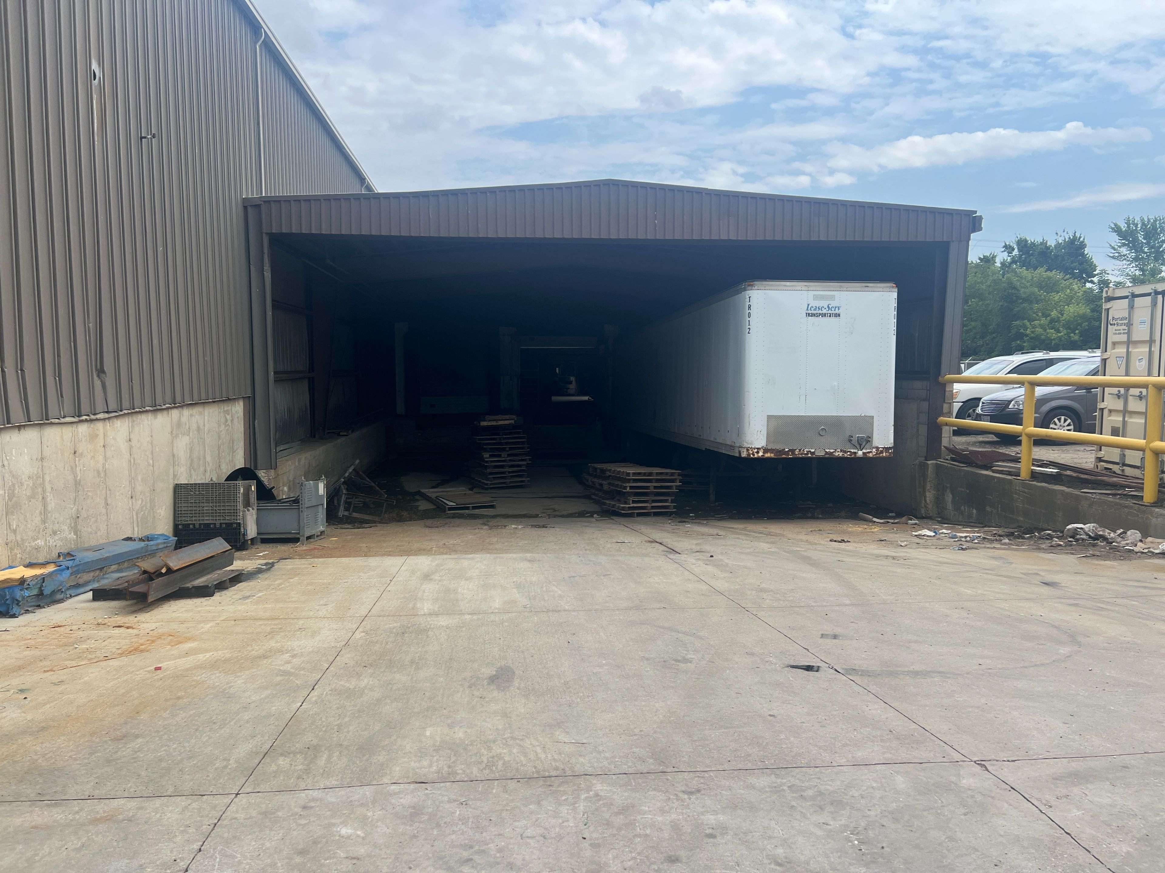 Chatham-kent, ON N0P 2L0,37 MILL ST W