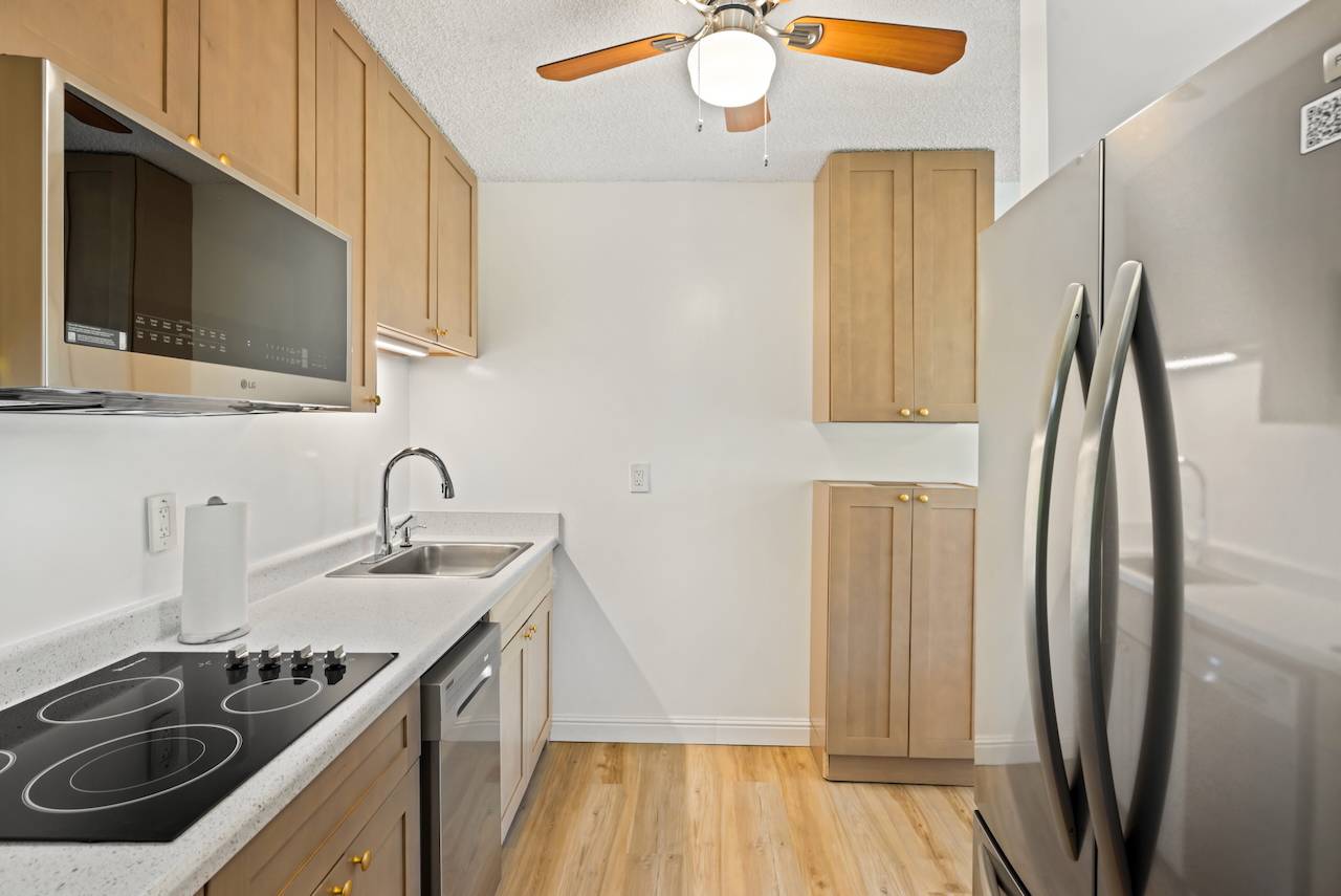 Lihue, HI 96766,3-3400 KUHIO HWY #C106