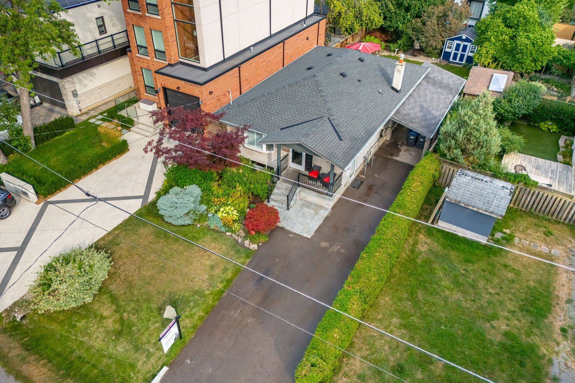 Mississauga, ON L5G 1P9,586 Curzon AVE