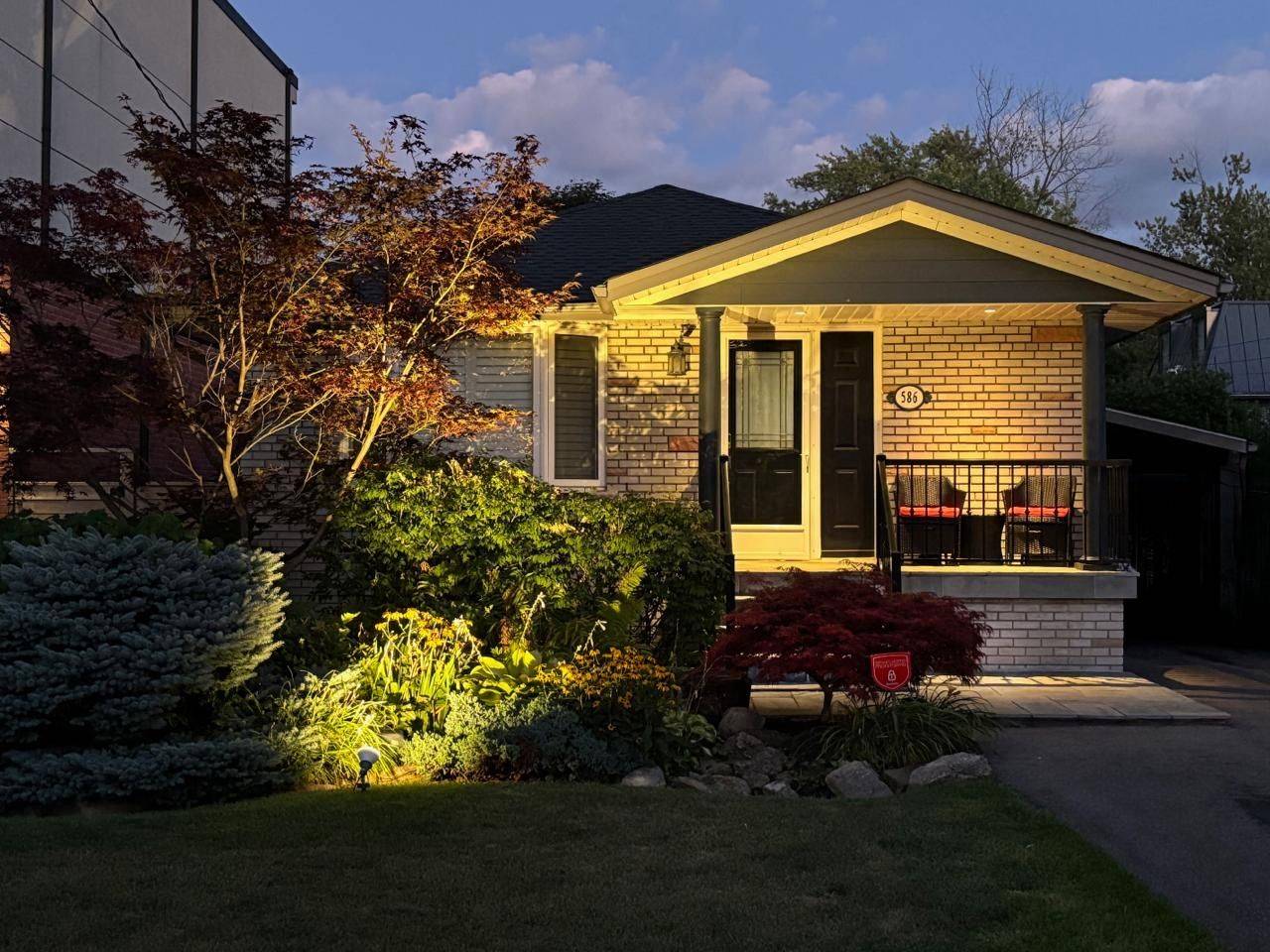 Mississauga, ON L5G 1P9,586 Curzon AVE