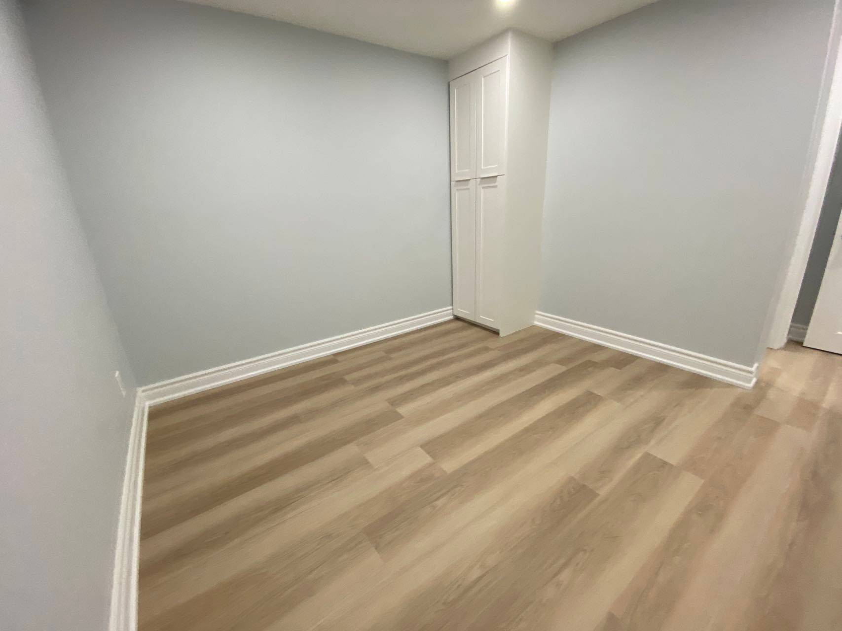 Mississauga, ON L5C 1P4,1186 Shadeland DR #Basement Room