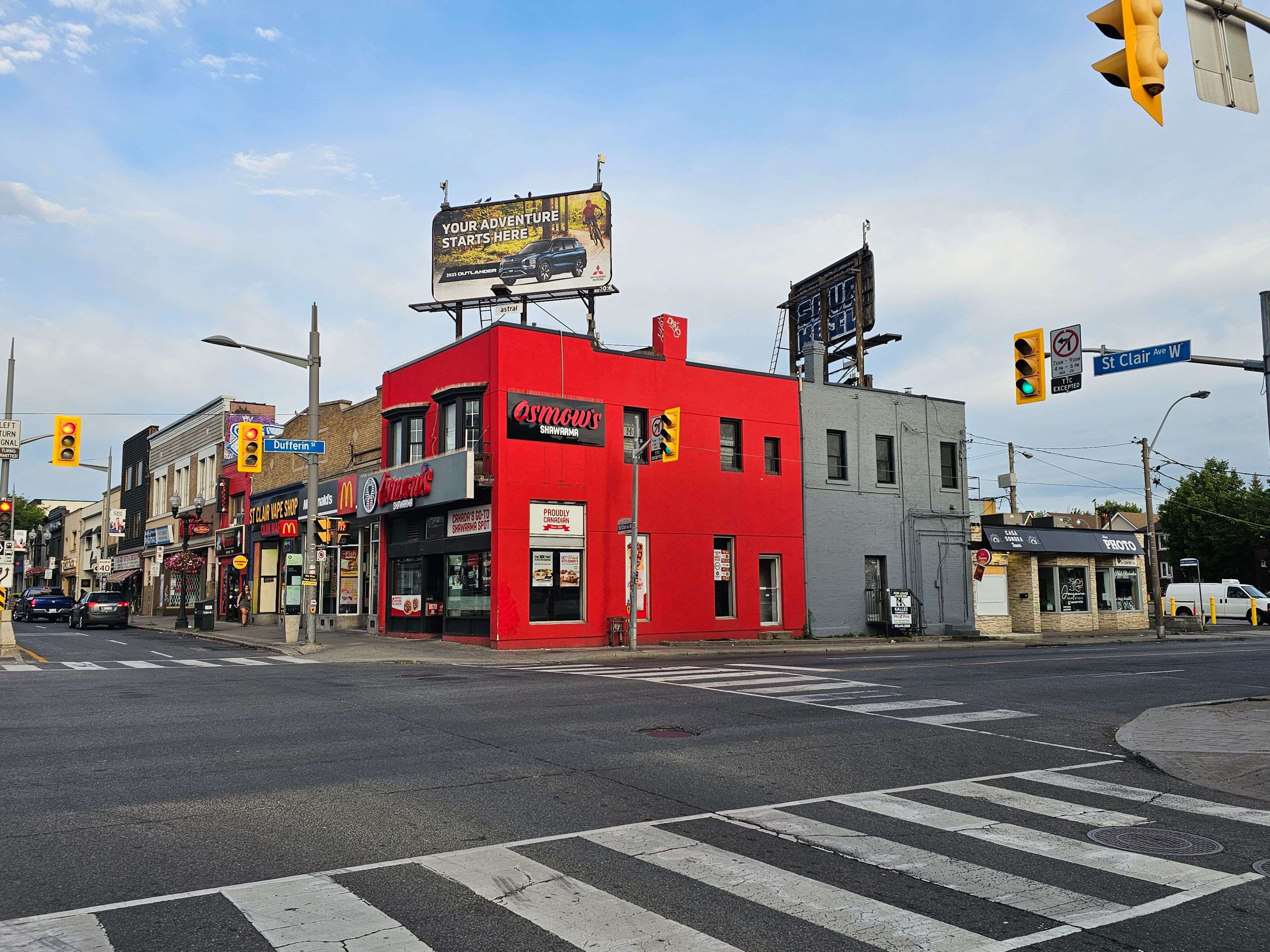 Toronto W03, ON M6E 1B4,1166 St Clair AVE W #2nd Fl