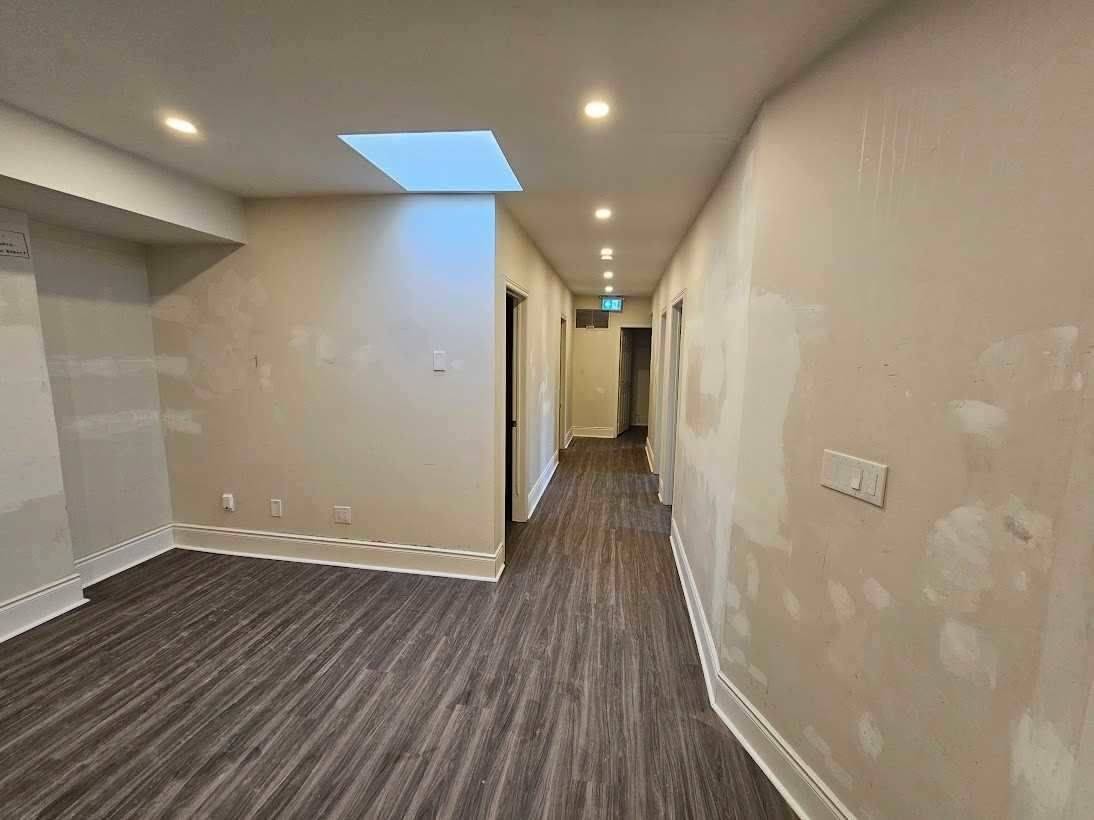 Toronto W03, ON M6E 1B4,1166 St Clair AVE W #2nd Fl