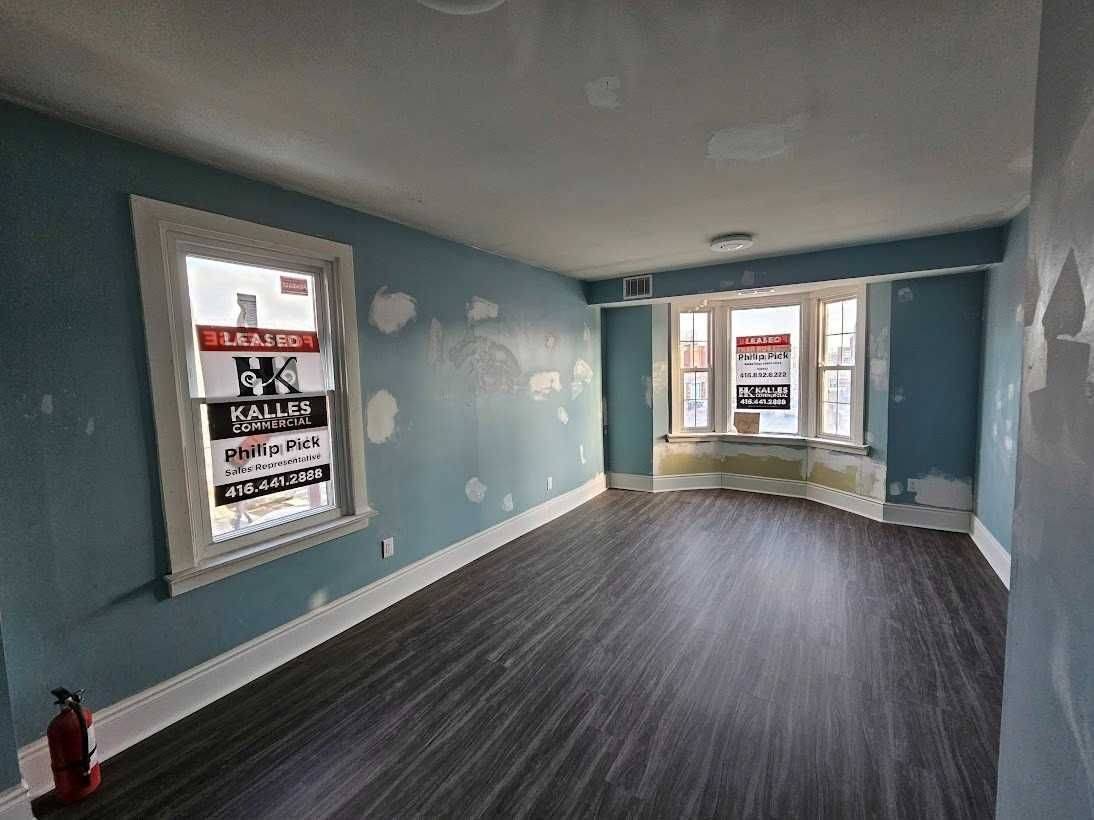 Toronto W03, ON M6E 1B4,1166 St Clair AVE W #2nd Fl