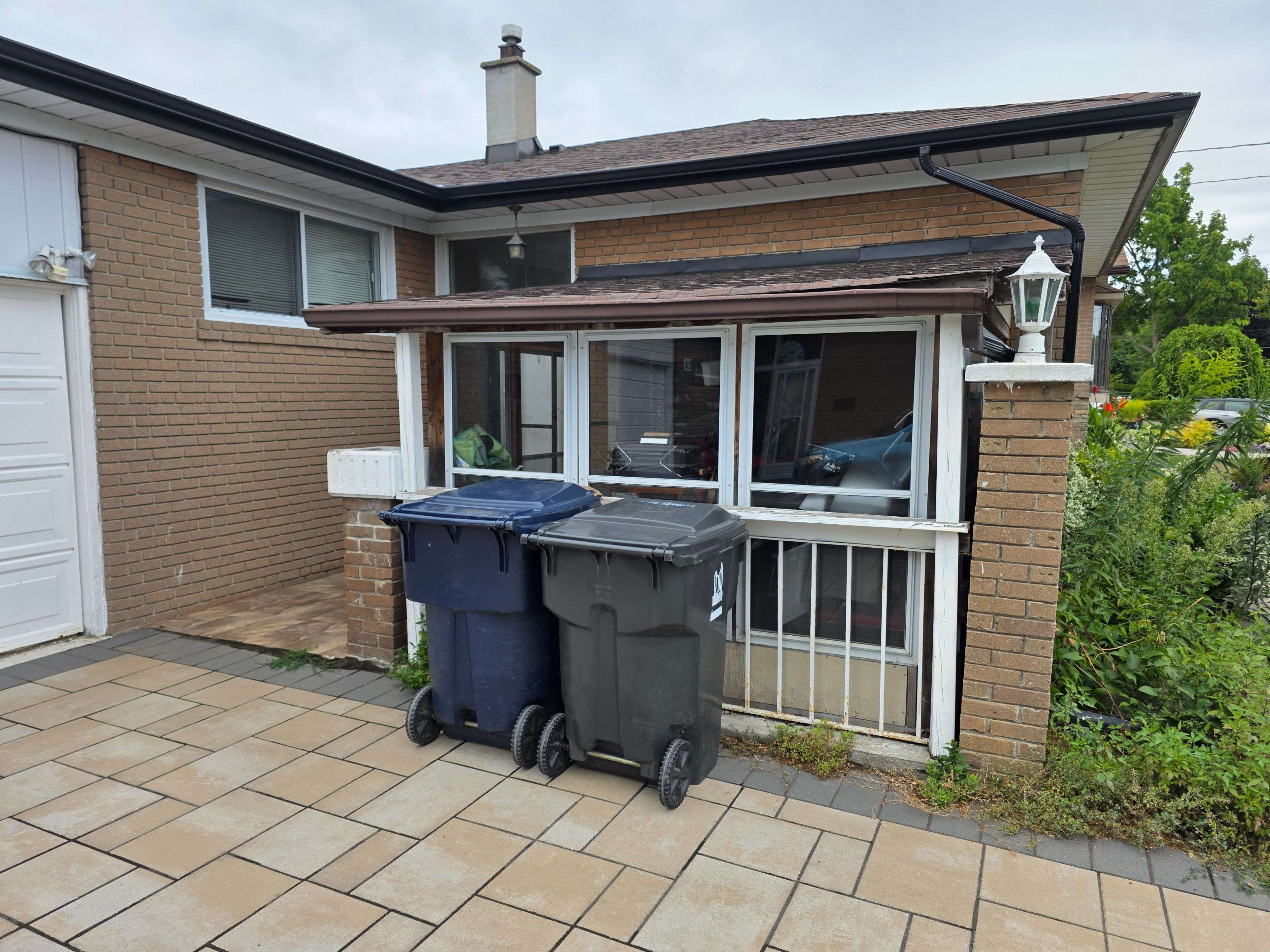 Toronto E08, ON M1E 1L7,220 Livingston RD