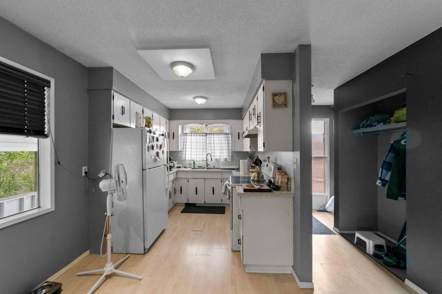 Sedgewick, AB T0B4C0,4909 50 ST