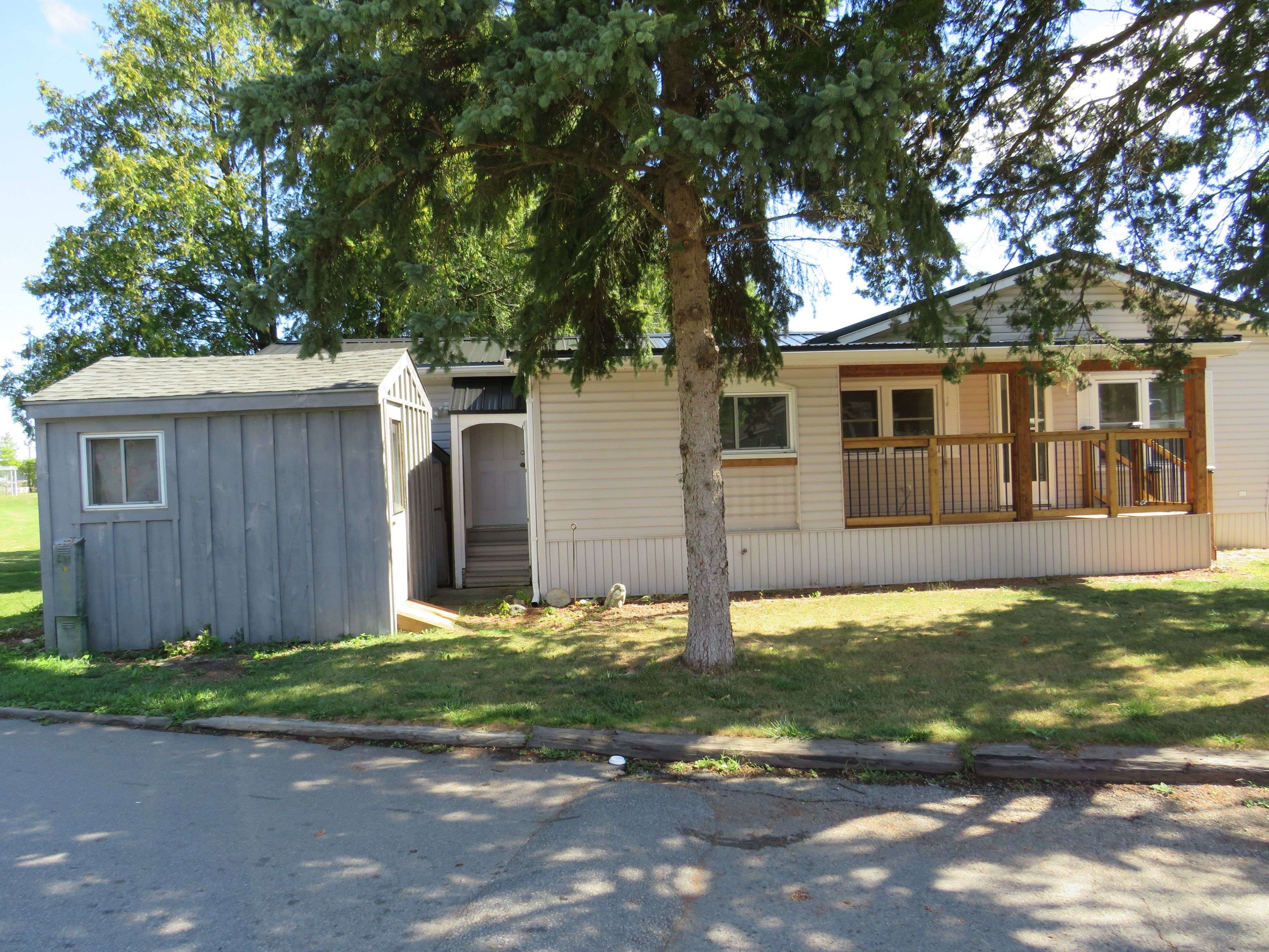 London East, ON N5V 1H3,2189 Dundas ST E #120