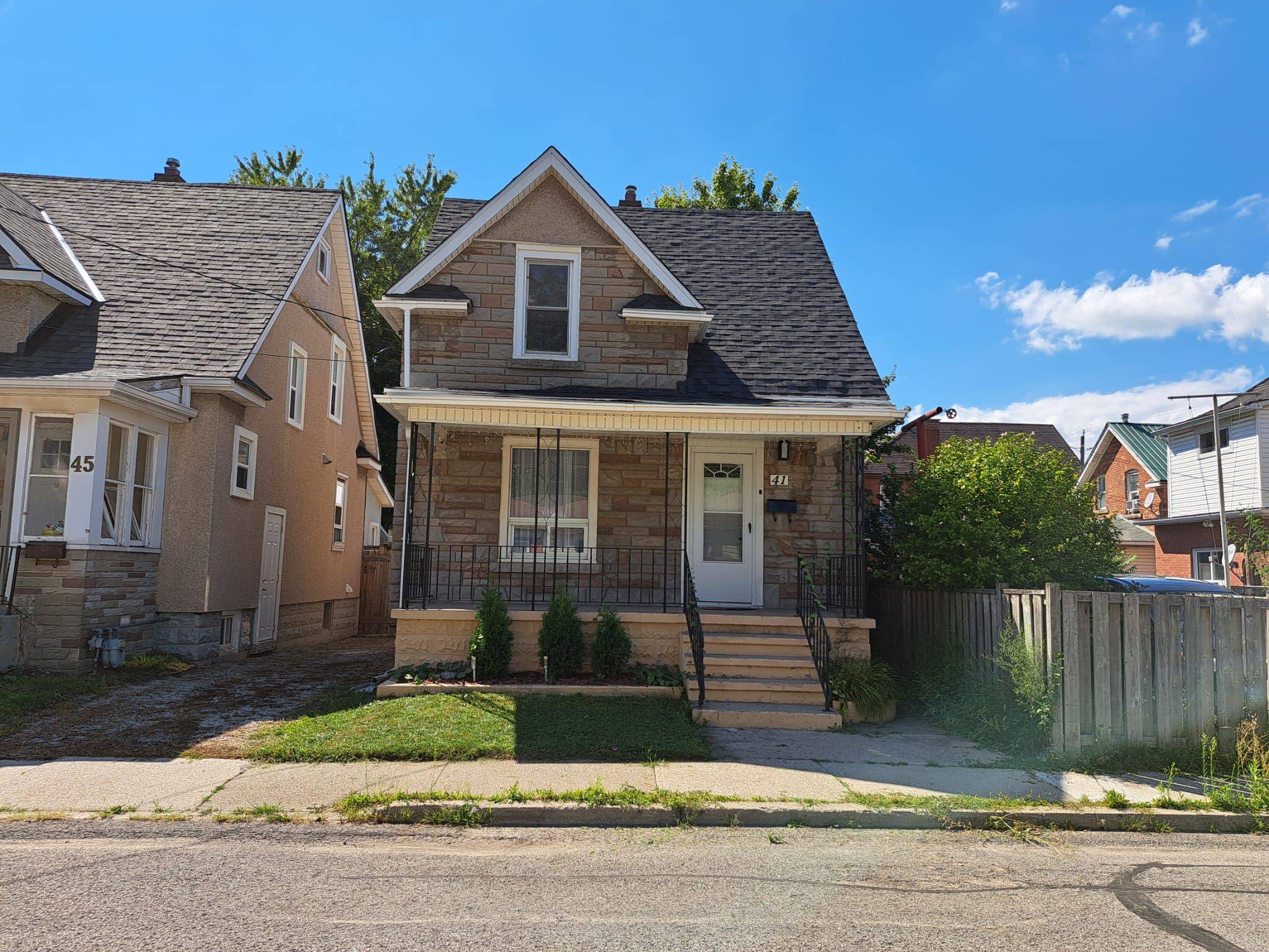 Welland, ON L3B 3H2,41 Kent ST