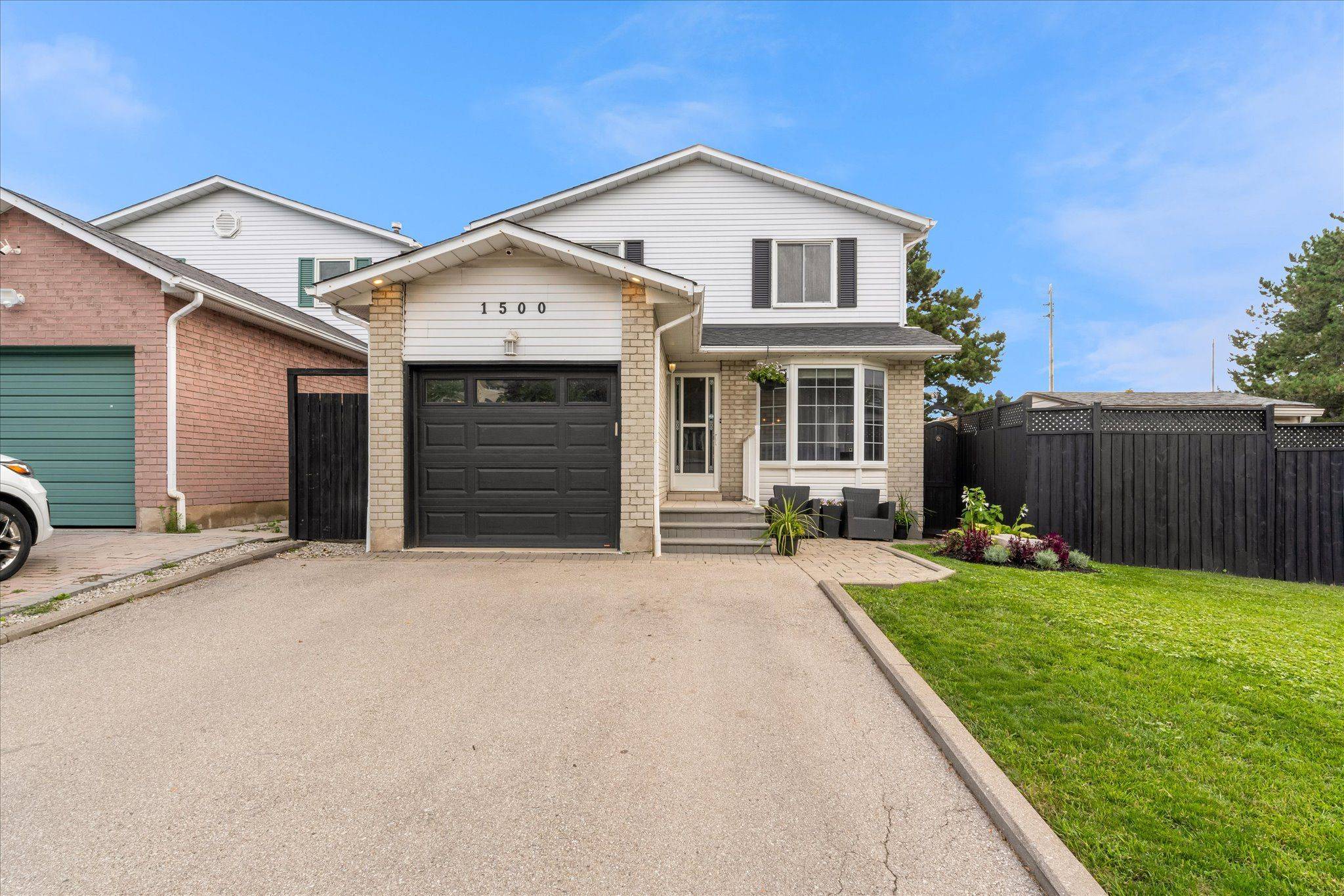 Burlington, ON L7M 3C1,1500 Riley AVE