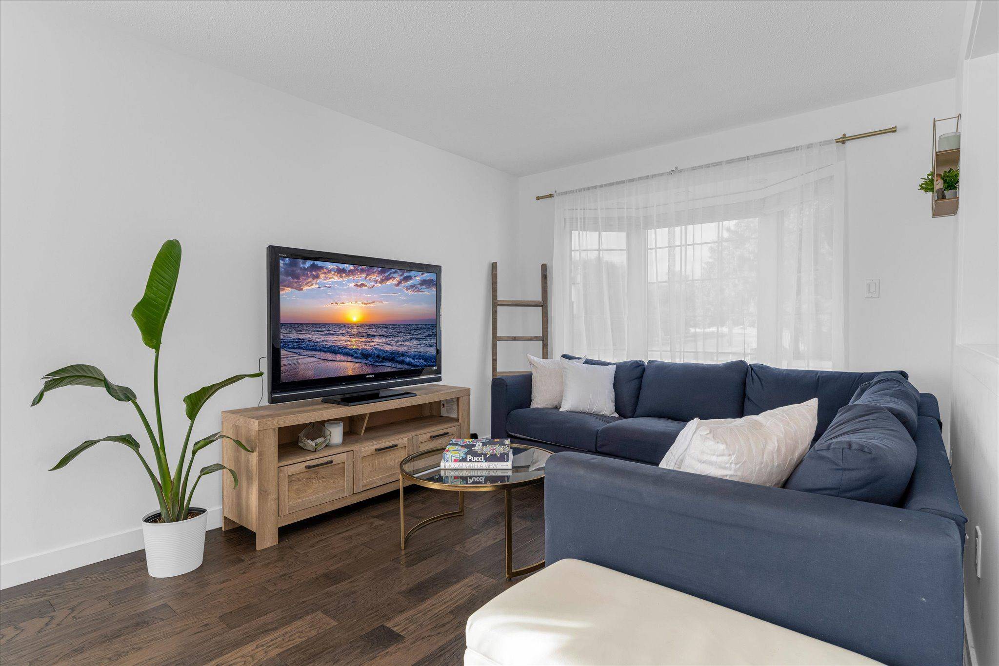 Burlington, ON L7M 3C1,1500 Riley AVE