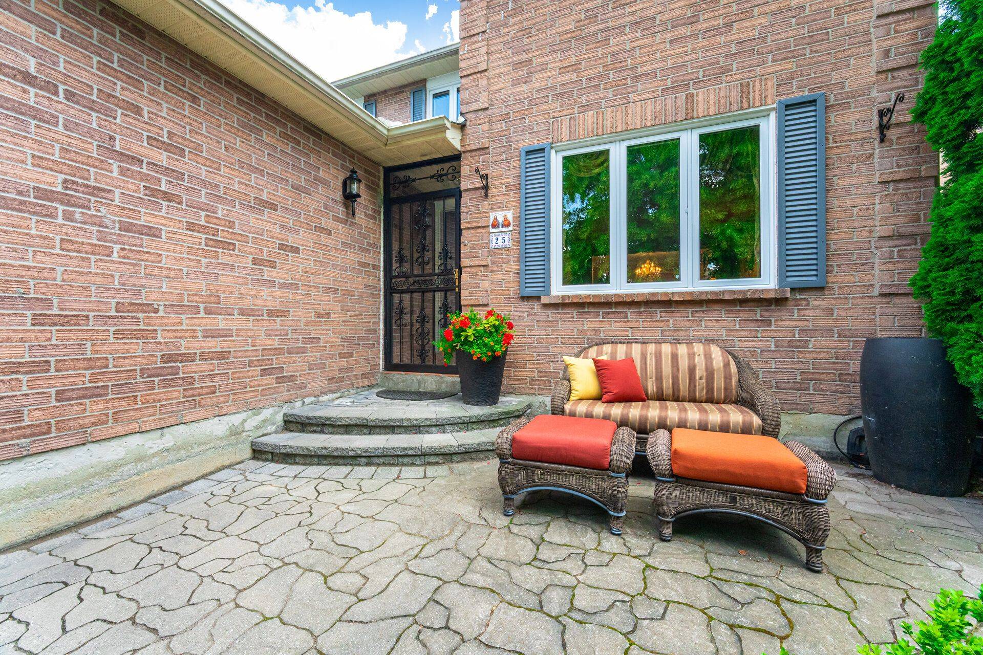 Markham, ON L3P 6T3,25 Feltham RD