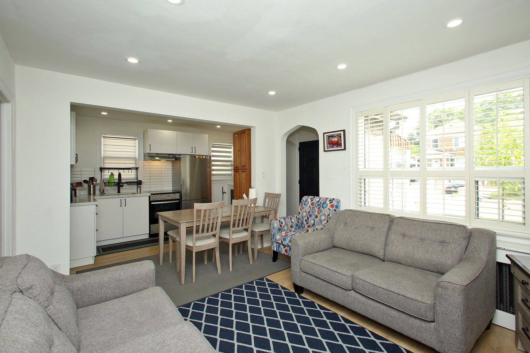 Toronto W03, ON M6E 4R7,624 McRoberts AVE