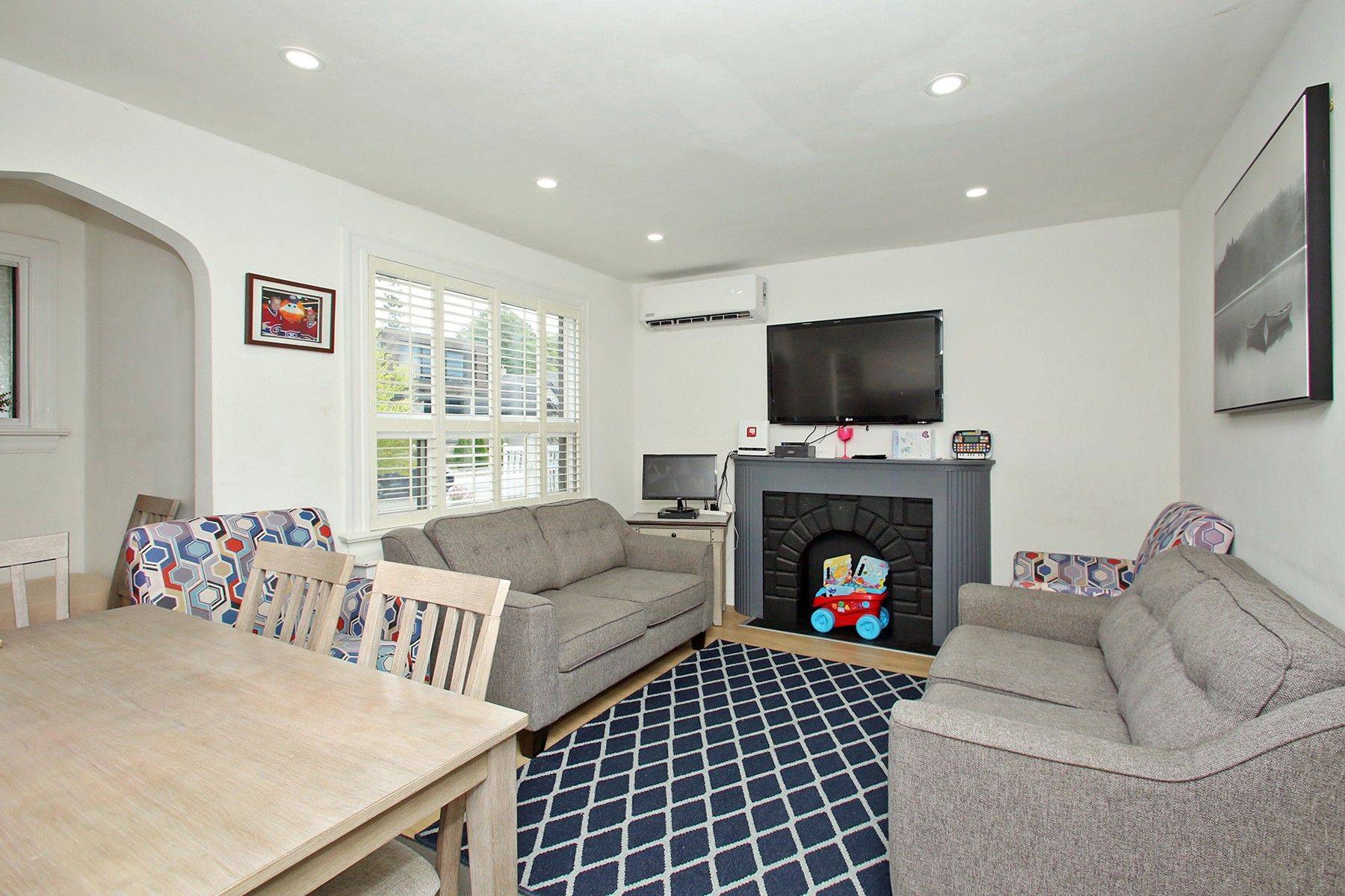 Toronto W03, ON M6E 4R7,624 McRoberts AVE