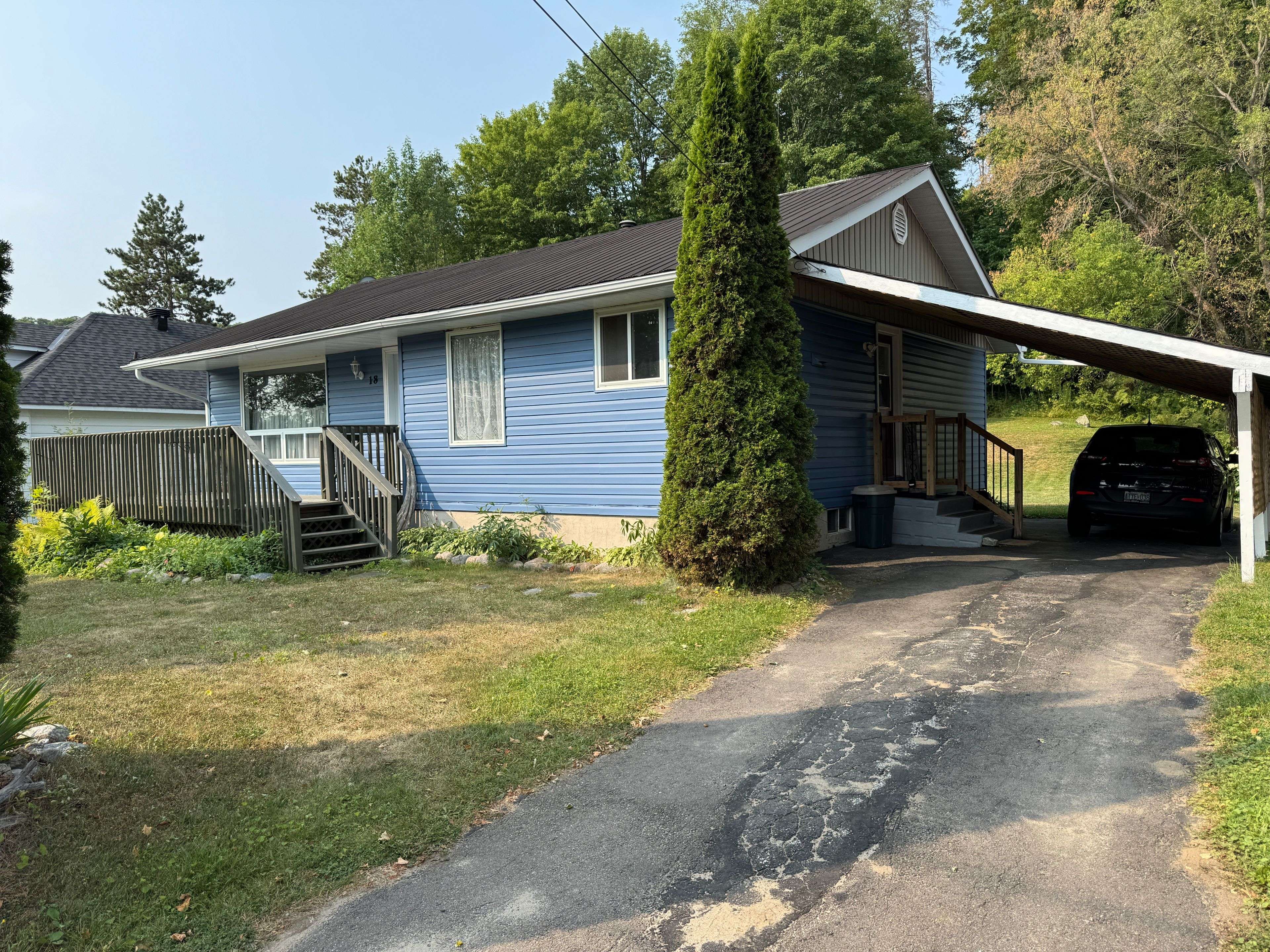 Bancroft, ON K0L 1C0,18 Sherbourne ST S