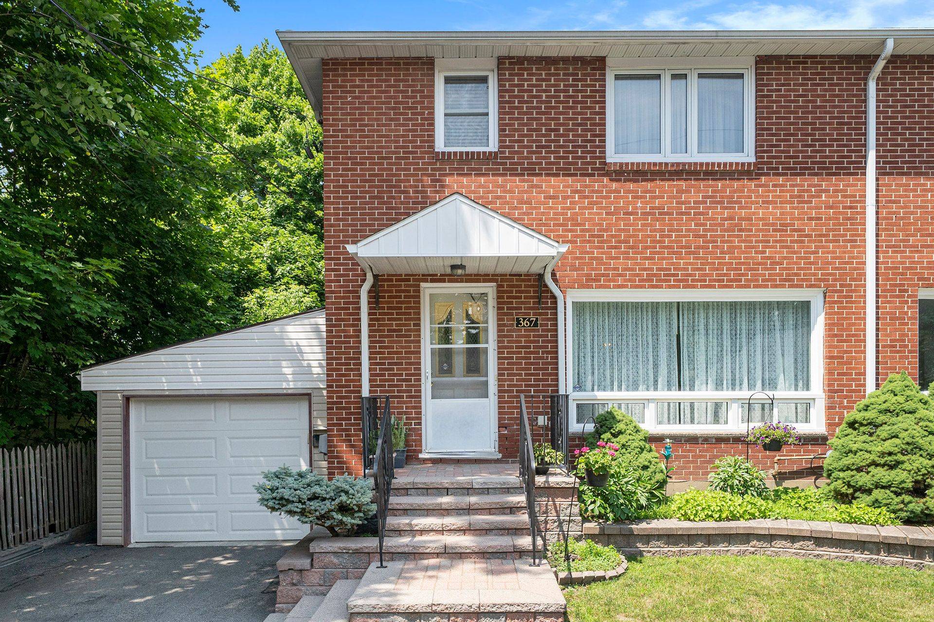 Carlingwood - Westboro And Area, ON K2A 0J5,367 Ravenhill AVE