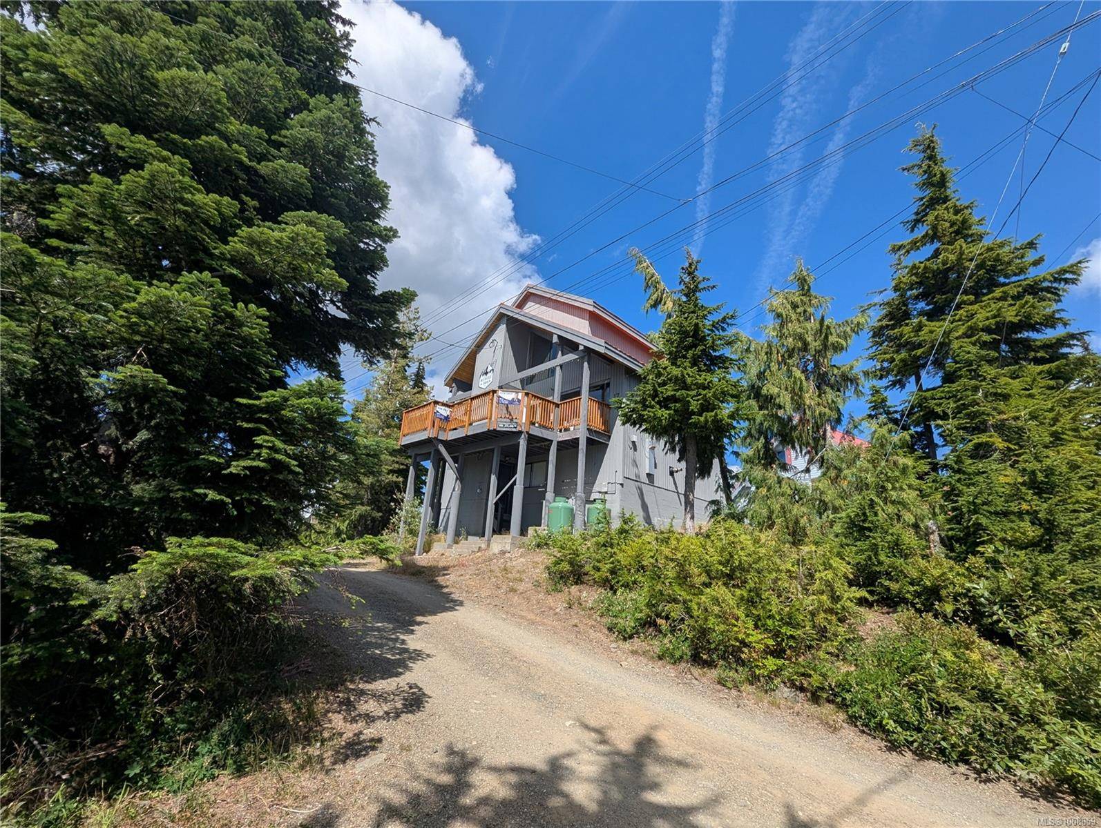 Courtenay, BC V9J 1L0,886 Jutland Terr