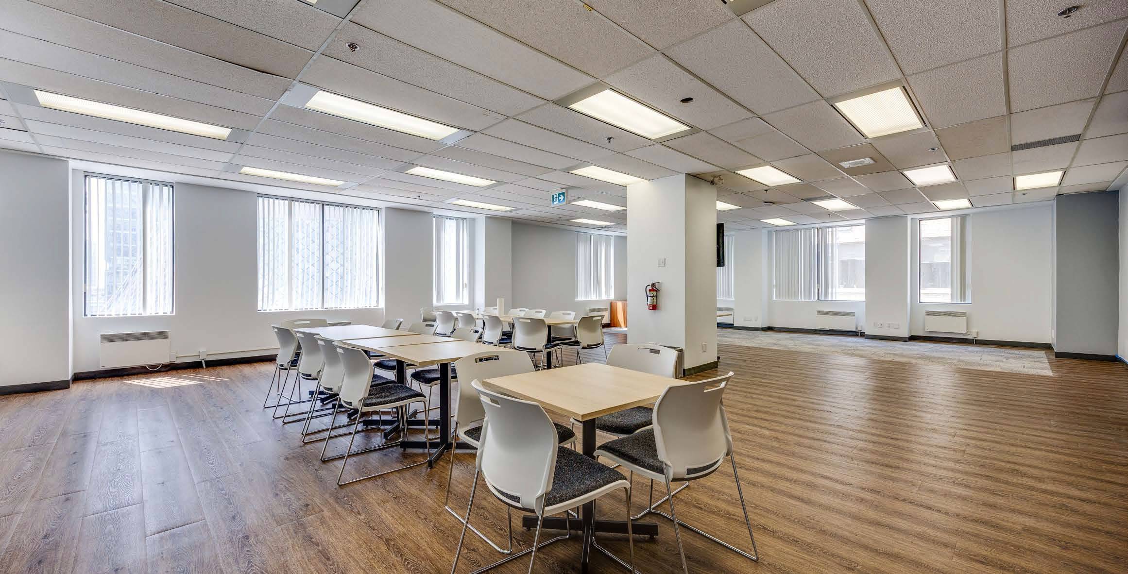 Toronto C01, ON M5V 3M2,212 King ST W #400