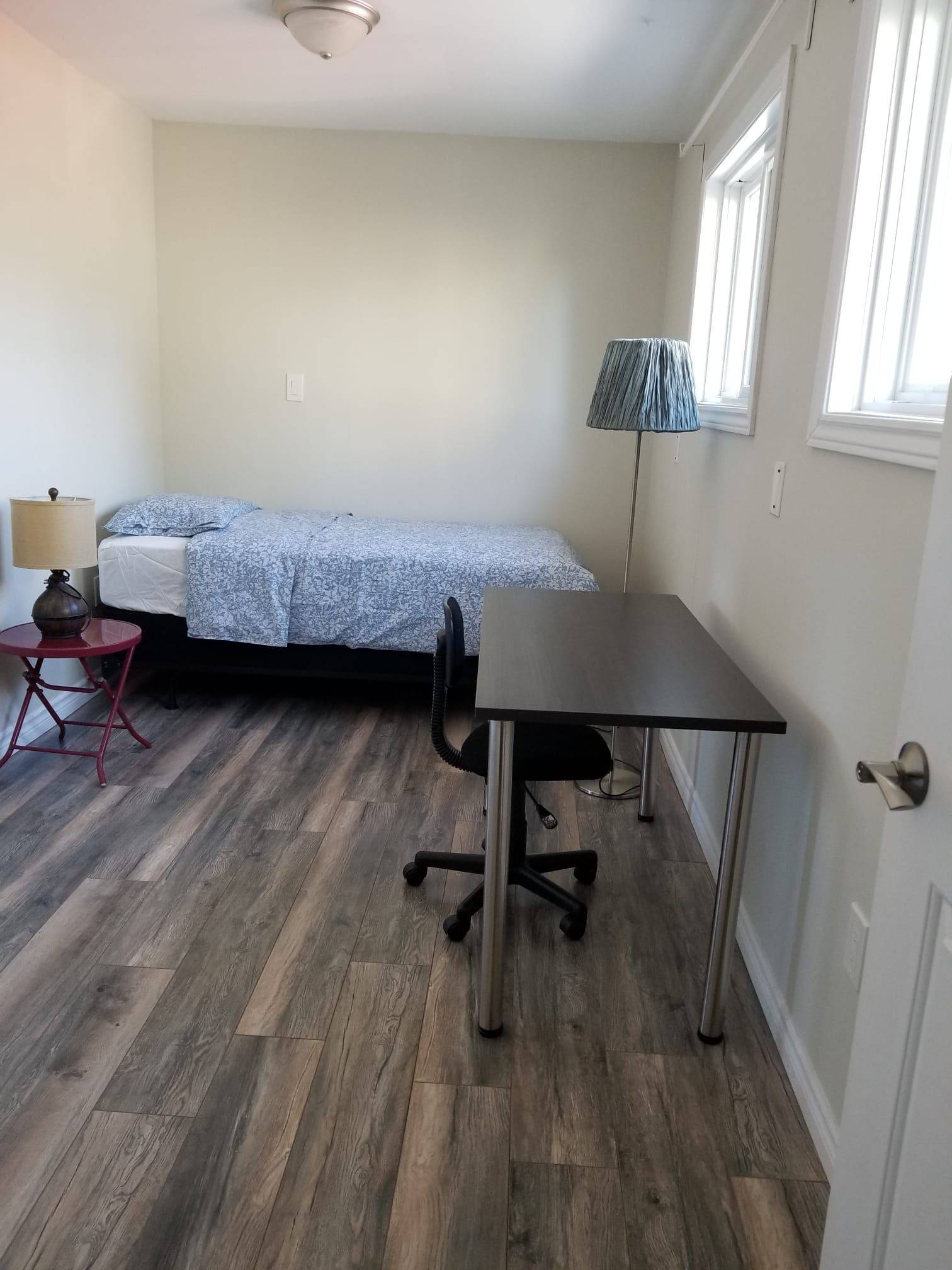 Barrie, ON L4M 5L1,15B Cundles RD E