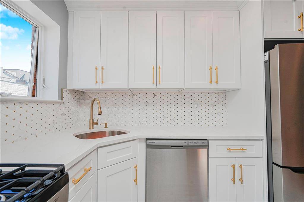 Brooklyn, NY 11235,3105 Emmons AVE #1C