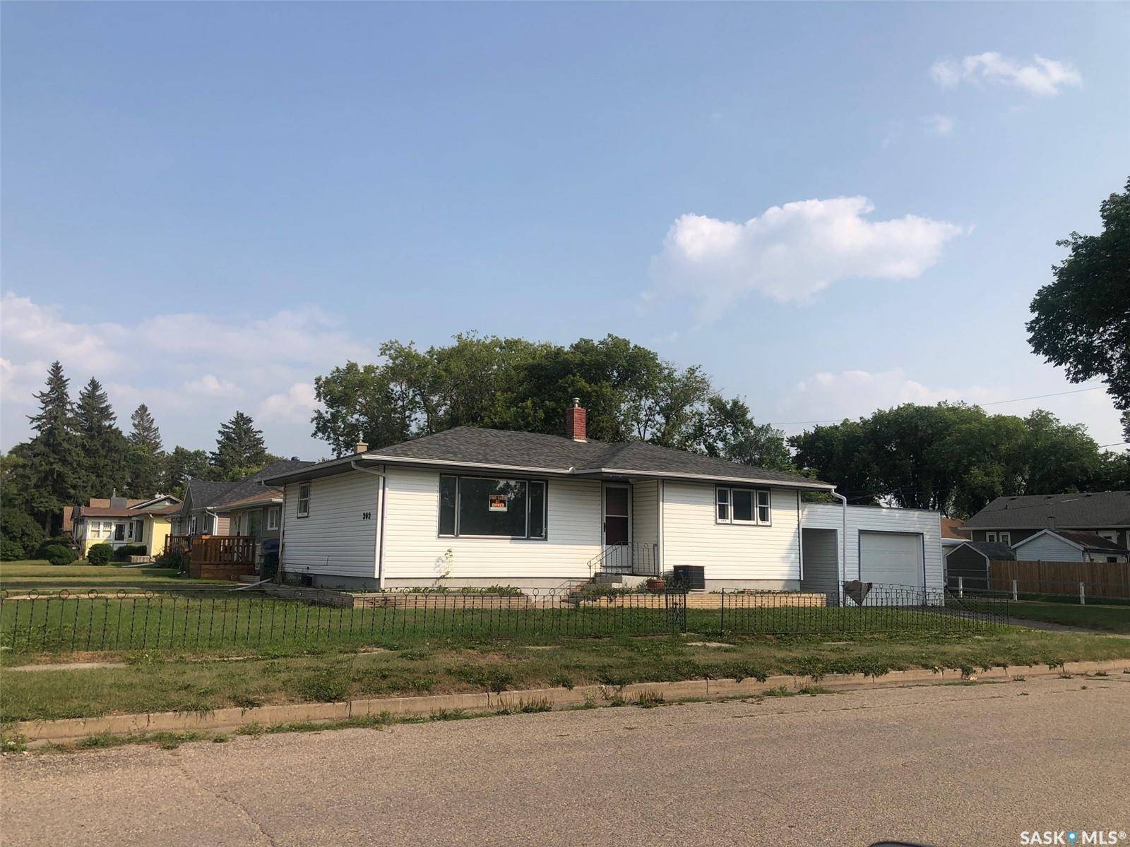Canora, SK S0A 0L0,303 Fourth AVENUE E