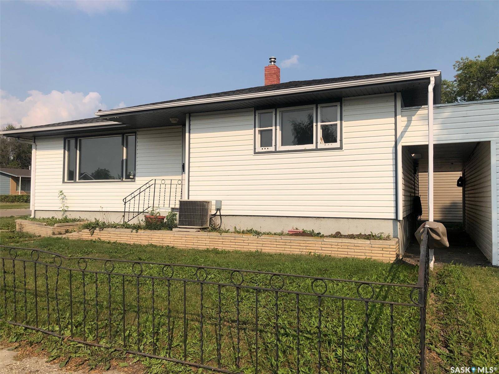 Canora, SK S0A 0L0,303 Fourth AVENUE E