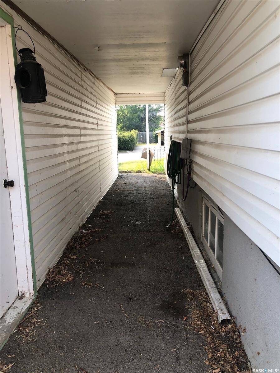 Canora, SK S0A 0L0,303 Fourth AVENUE E