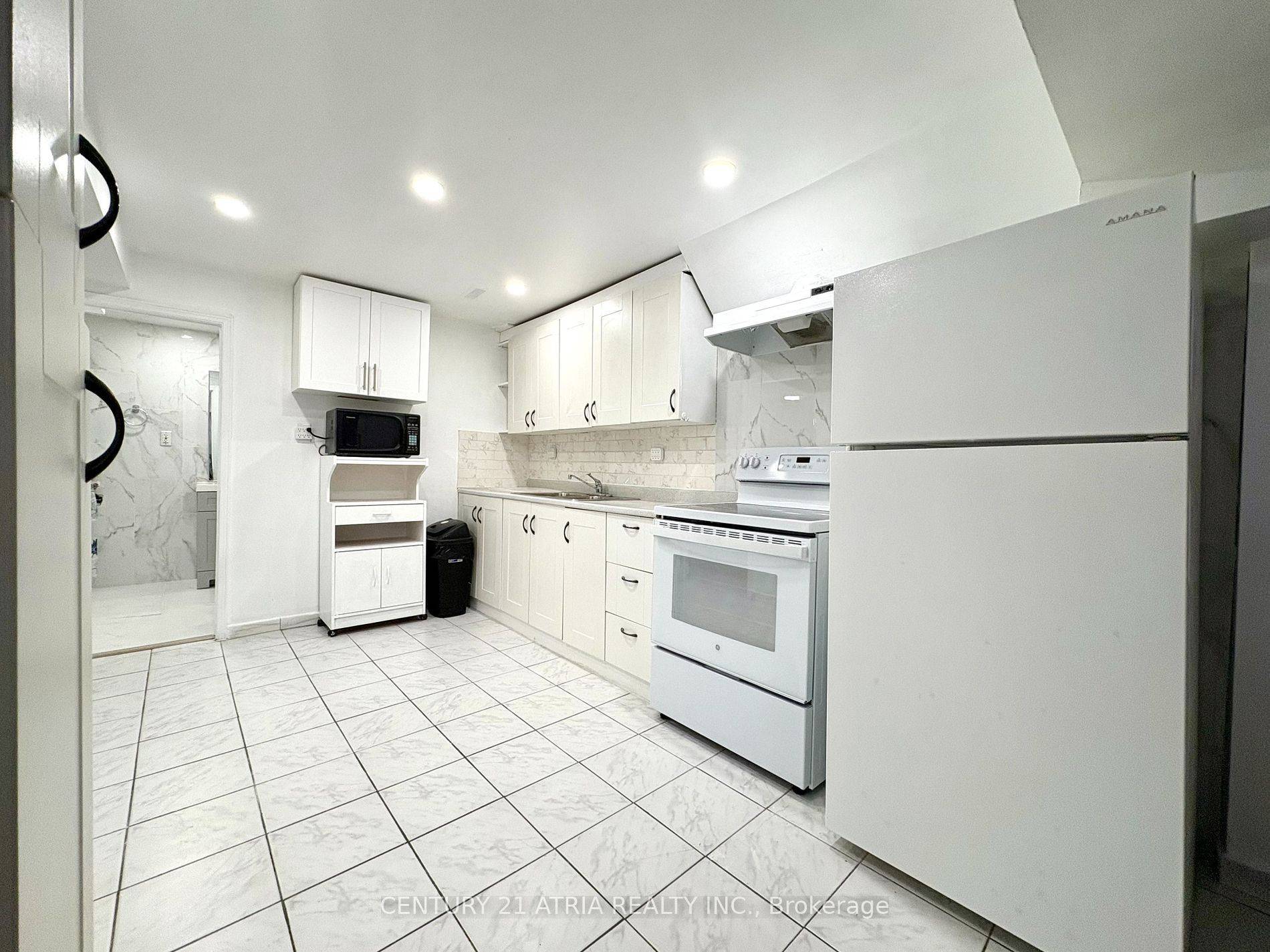 Pickering, ON L1V 5Z5,508 Lightfoot PL #Bsmt